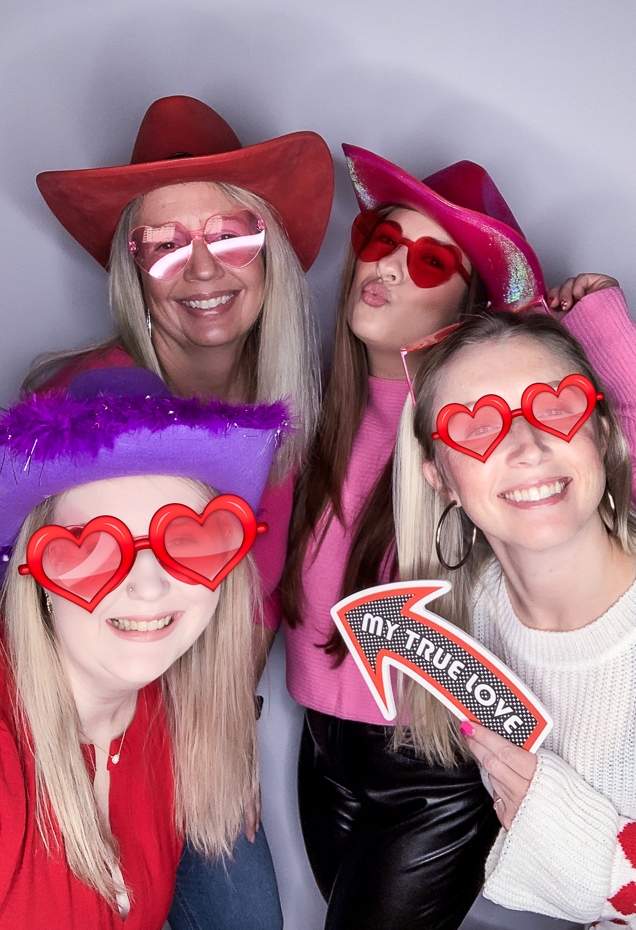 GALENTINE'S GNO | View more photos from the event at gallery.photoramitproductions.com/u/PhotoRAMITProductions/GALENTINES-GNO