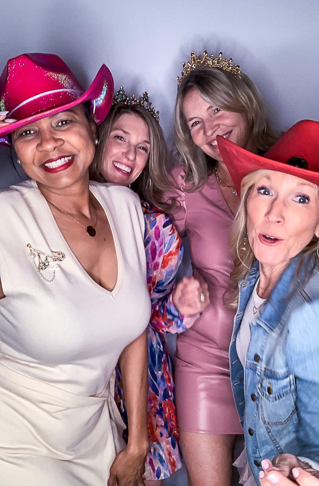 GALENTINE'S GNO | View more photos from the event at gallery.photoramitproductions.com/u/PhotoRAMITProductions/GALENTINES-GNO