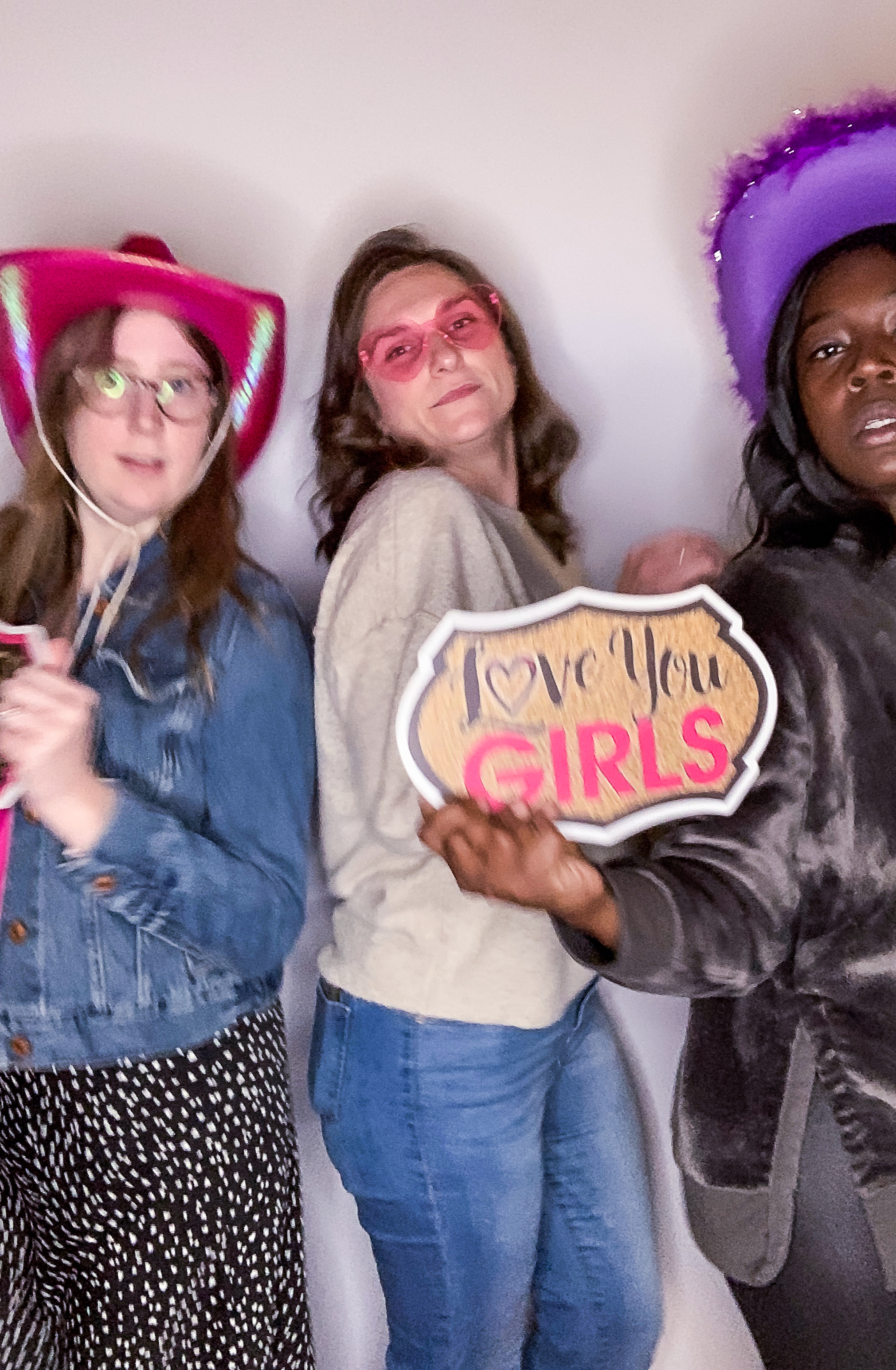 GALENTINE'S GNO | View more photos from the event at gallery.photoramitproductions.com/u/PhotoRAMITProductions/GALENTINES-GNO