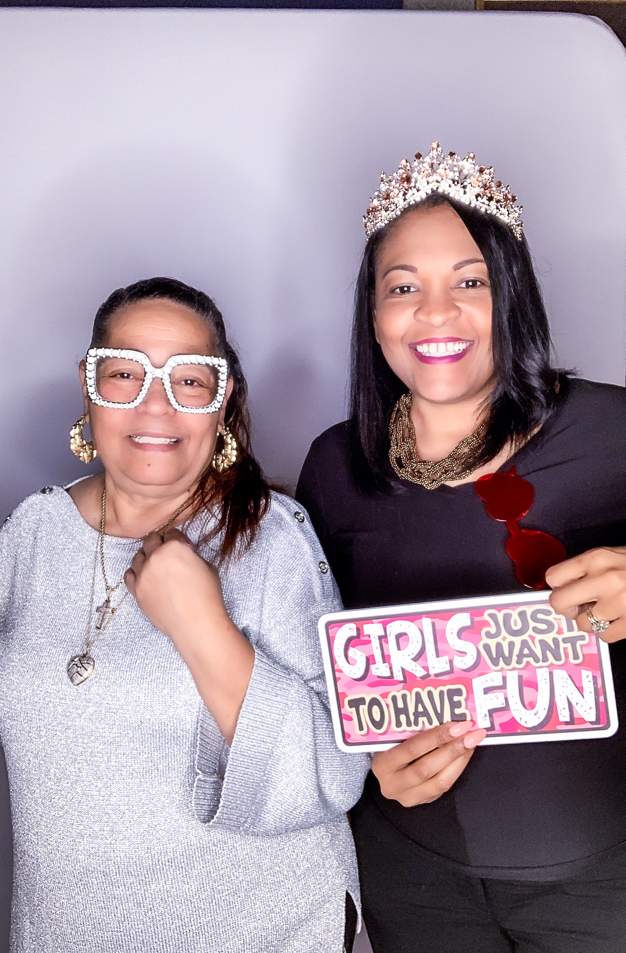 GALENTINE'S GNO | View more photos from the event at gallery.photoramitproductions.com/u/PhotoRAMITProductions/GALENTINES-GNO