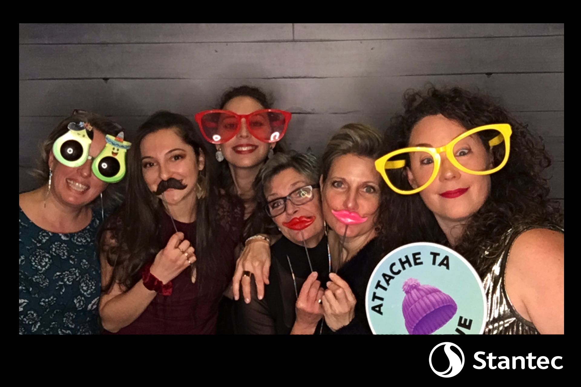 Party de Noël - Stantec | View more photos from the event at album.pbooth.red/u/Photobooth-RED/Party-de-Noël-Stantec