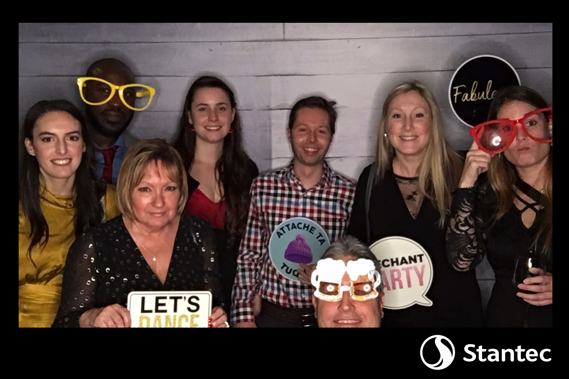 Party de Noël - Stantec | View more photos from the event at album.pbooth.red/u/Photobooth-RED/Party-de-Noël-Stantec