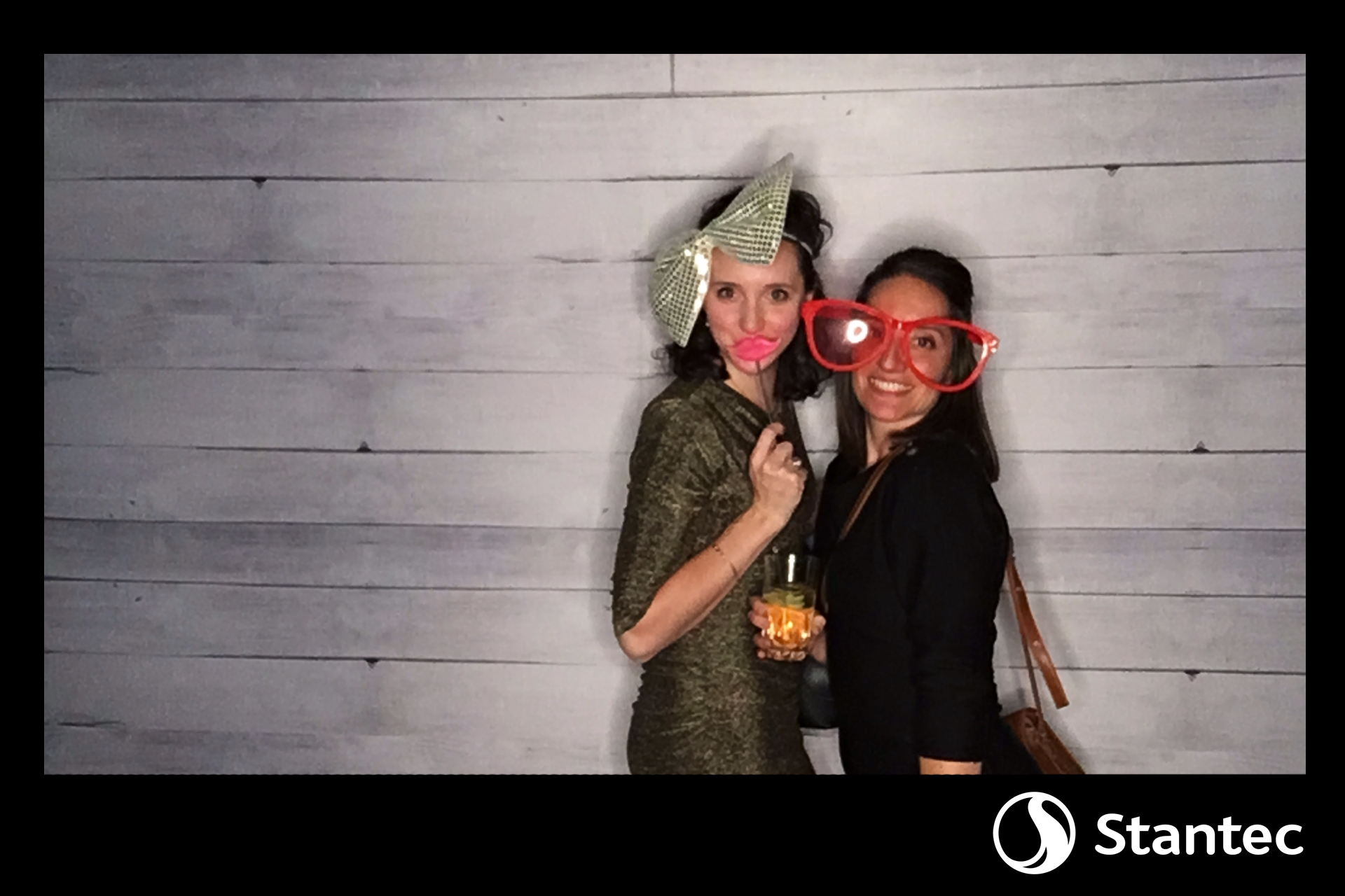 Party de Noël - Stantec | View more photos from the event at album.pbooth.red/u/Photobooth-RED/Party-de-Noël-Stantec