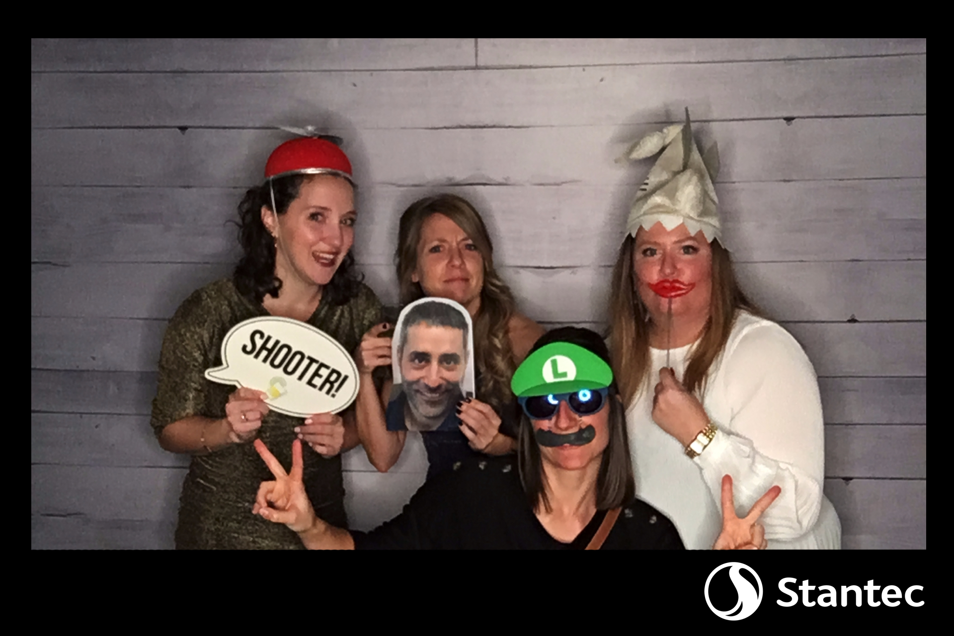 Party de Noël - Stantec | View more photos from the event at album.pbooth.red/u/Photobooth-RED/Party-de-Noël-Stantec