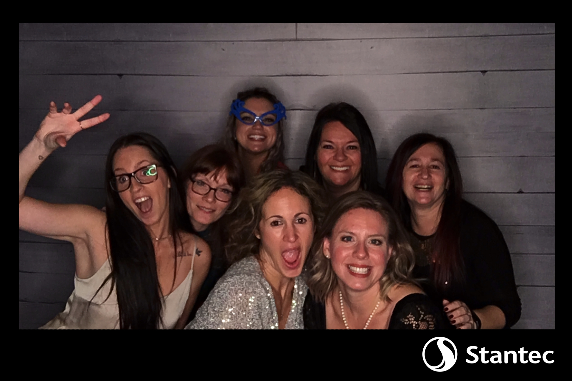 Party de Noël - Stantec | View more photos from the event at album.pbooth.red/u/Photobooth-RED/Party-de-Noël-Stantec