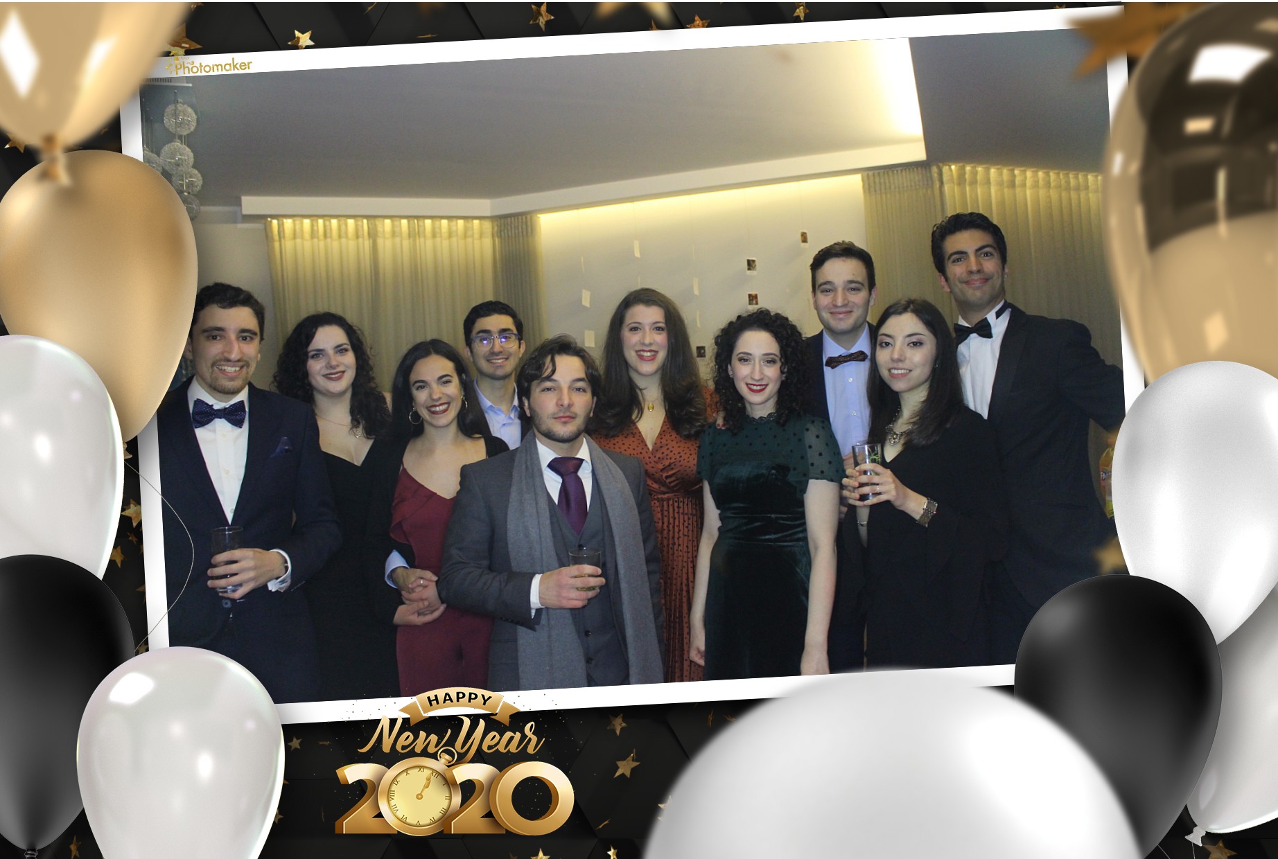JJs NYE party | View more photos from the event at gallery.photomakerphotobooth.com.mt/u/PhotomakerMalta/JJs-NYE-party