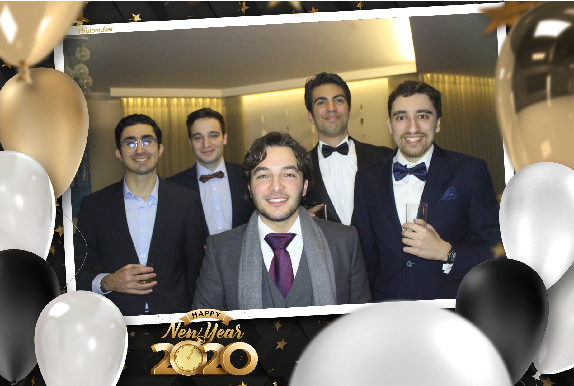JJs NYE party | View more photos from the event at gallery.photomakerphotobooth.com.mt/u/PhotomakerMalta/JJs-NYE-party