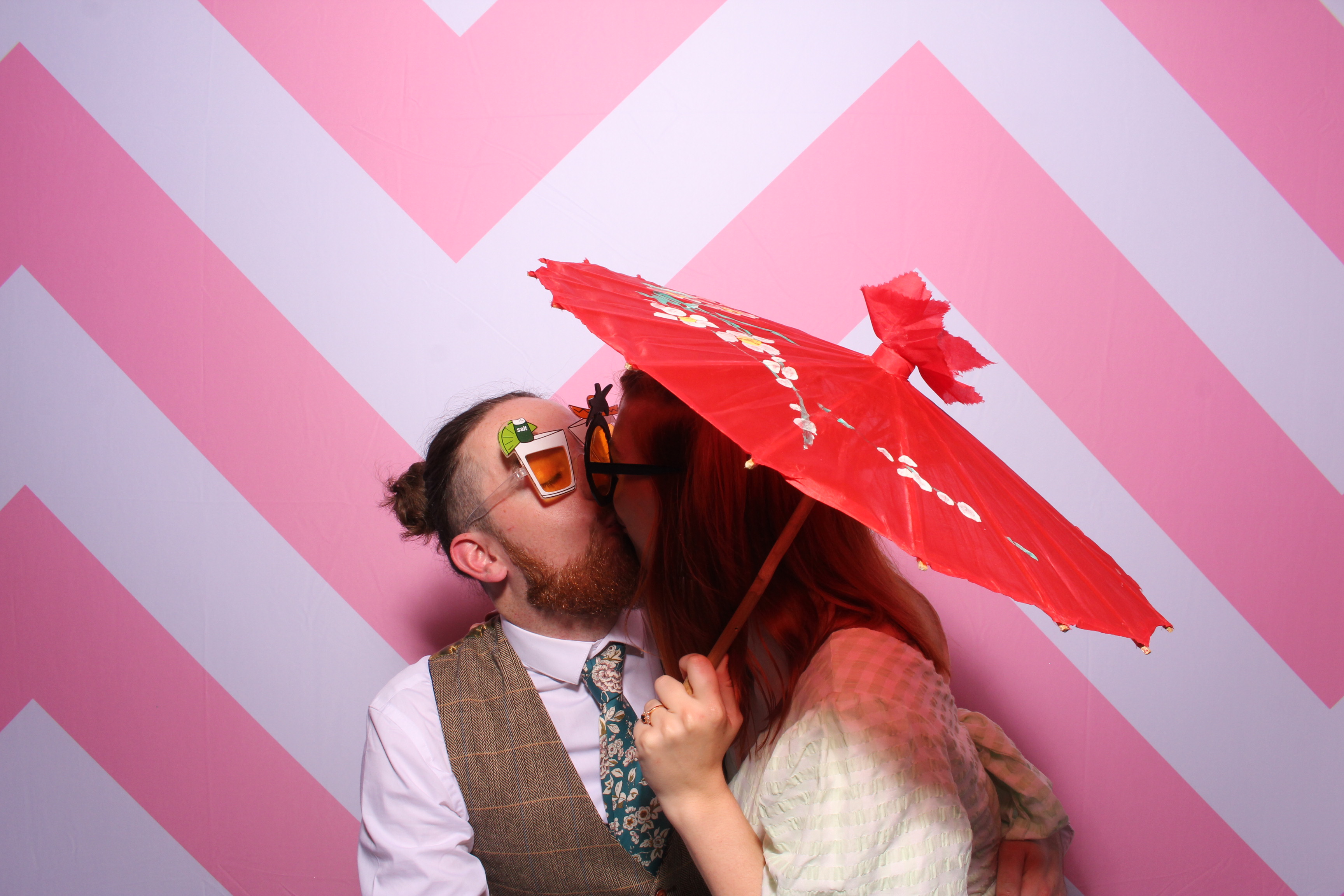 Gareth & Becca's Wedding | View more photos from the event at gallery.picturematic.co/u/Picturematic/Gareth-Beccas-Wedding