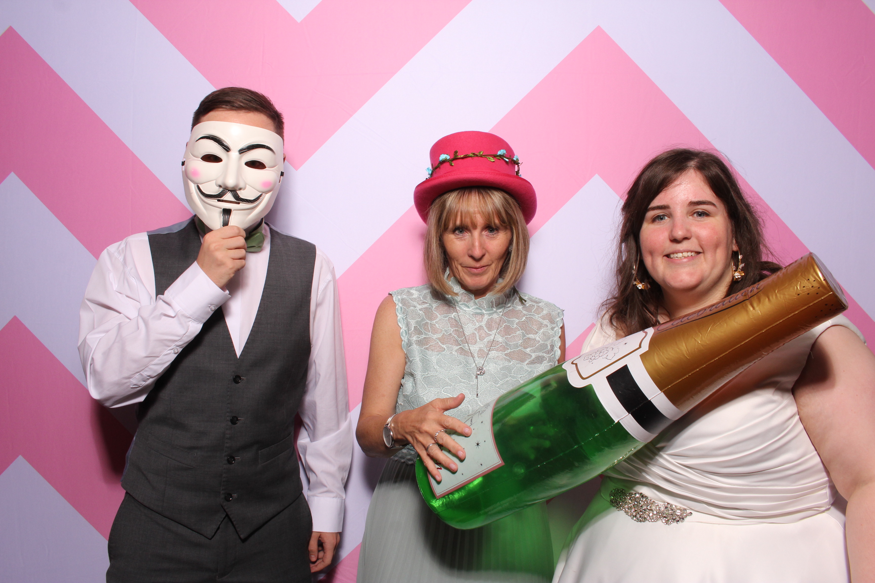 Gareth & Becca's Wedding | View more photos from the event at gallery.picturematic.co/u/Picturematic/Gareth-Beccas-Wedding