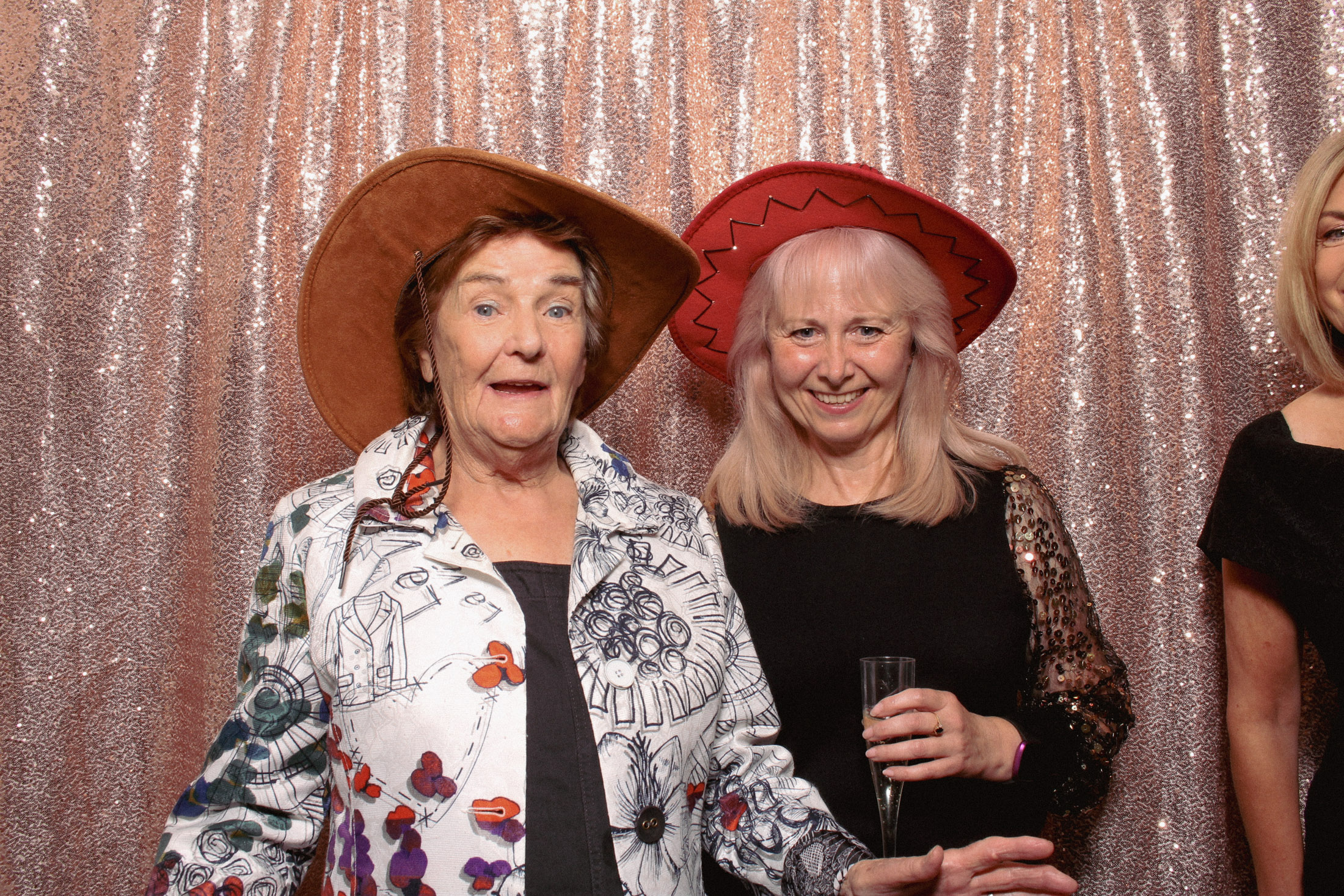 Nadine's 60th | View more photos from the event at gallery.picturematic.co/u/Picturematic/Nadines-60th
