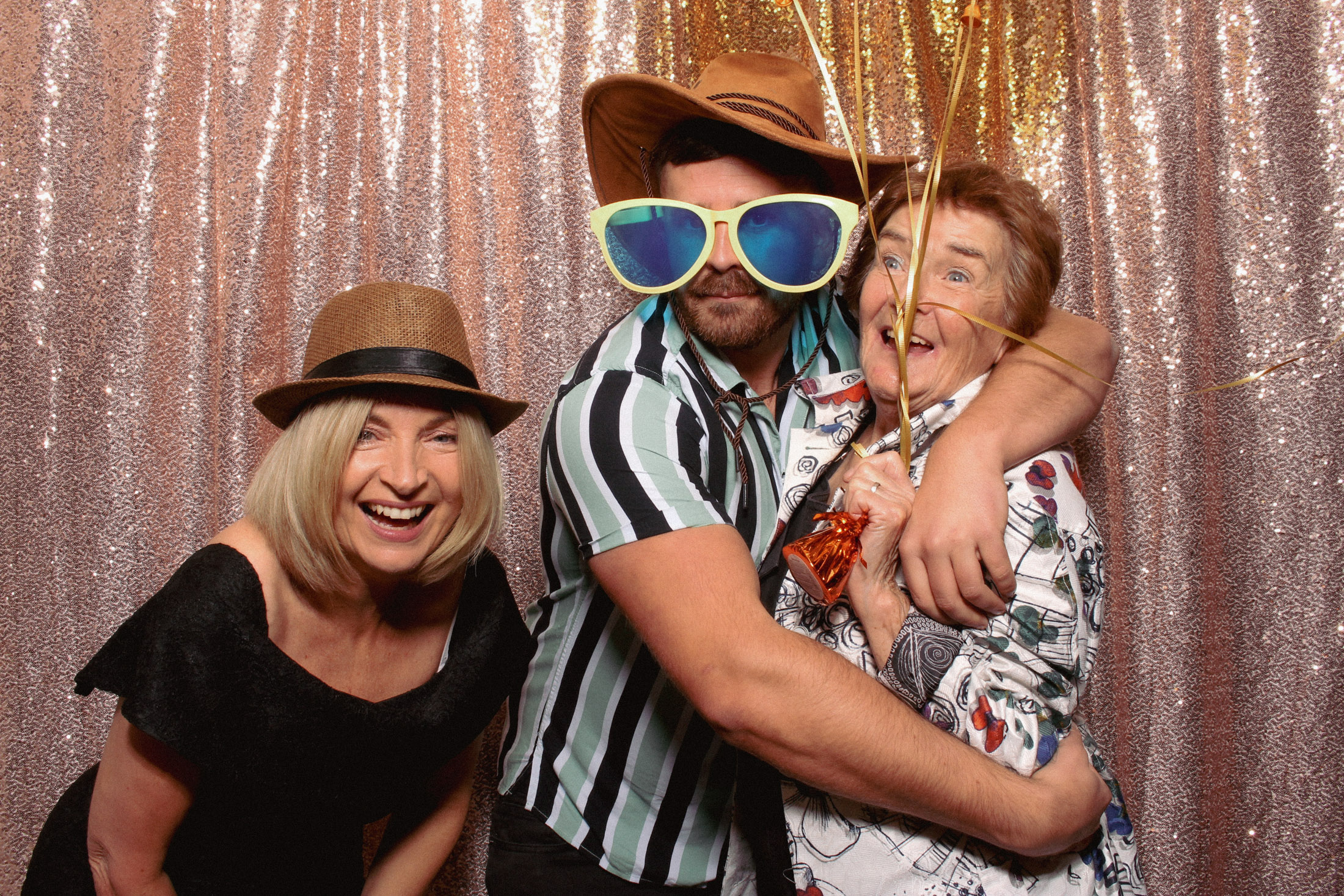 Nadine's 60th | View more photos from the event at gallery.picturematic.co/u/Picturematic/Nadines-60th