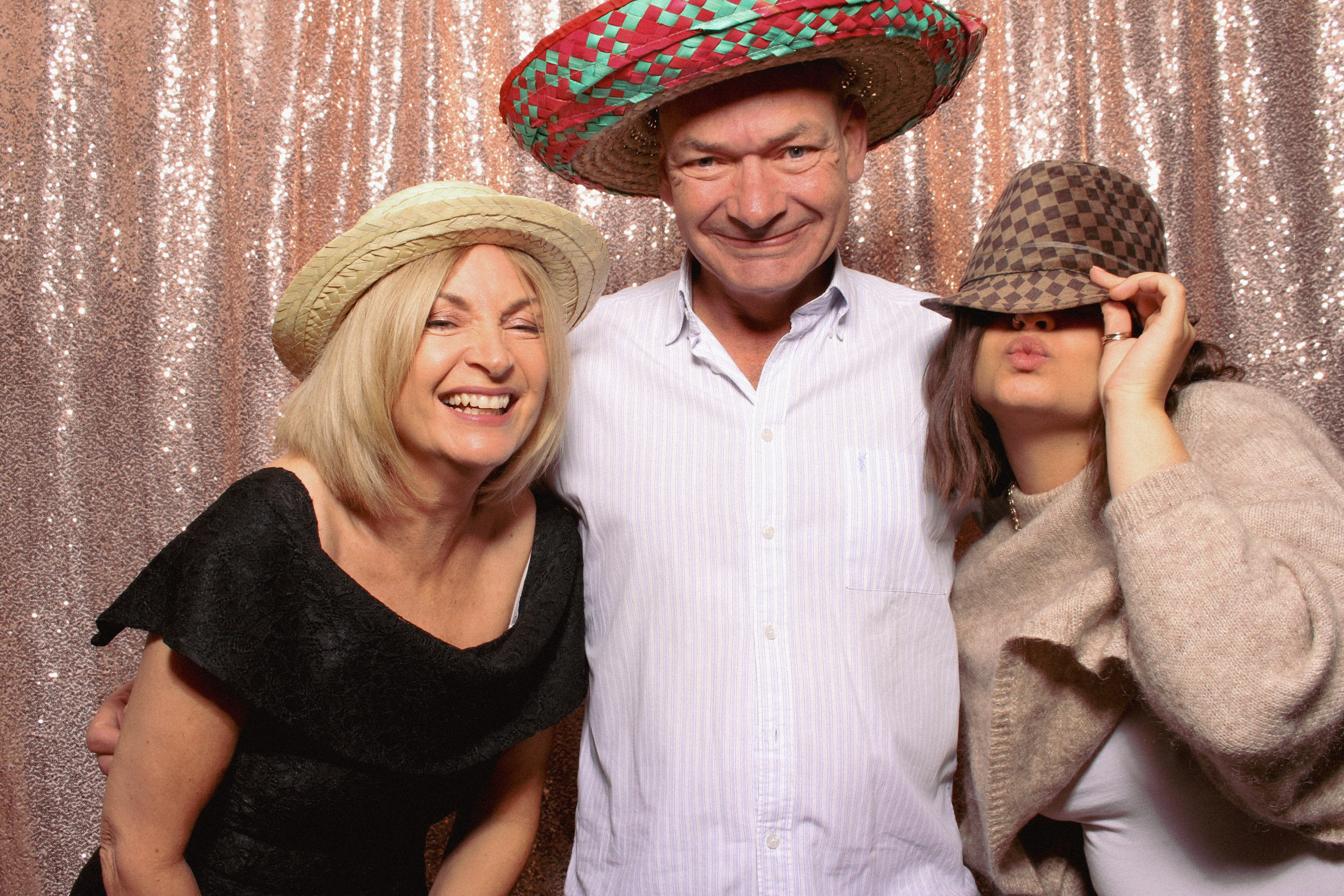 Nadine's 60th | View more photos from the event at gallery.picturematic.co/u/Picturematic/Nadines-60th