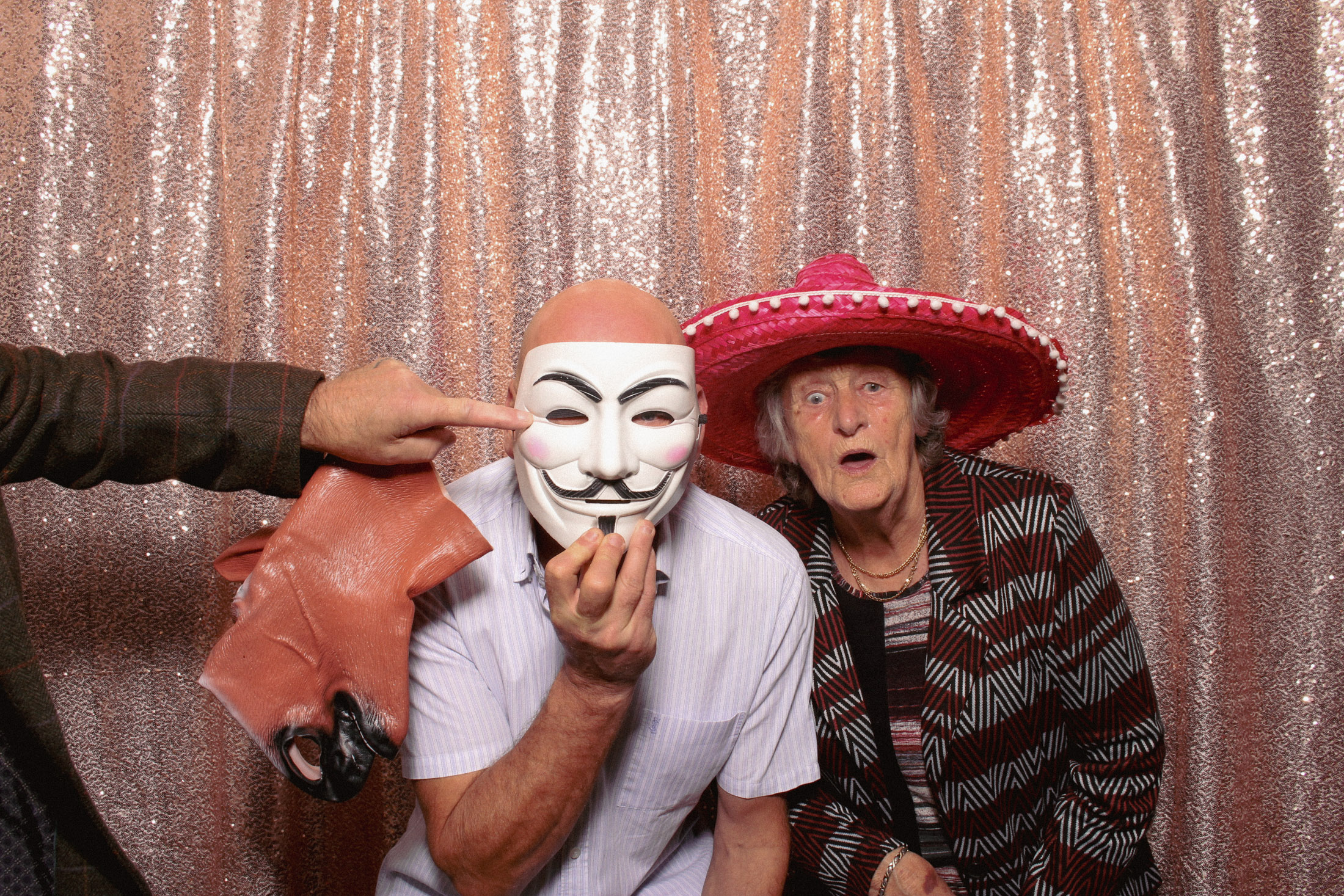 Nadine's 60th | View more photos from the event at gallery.picturematic.co/u/Picturematic/Nadines-60th