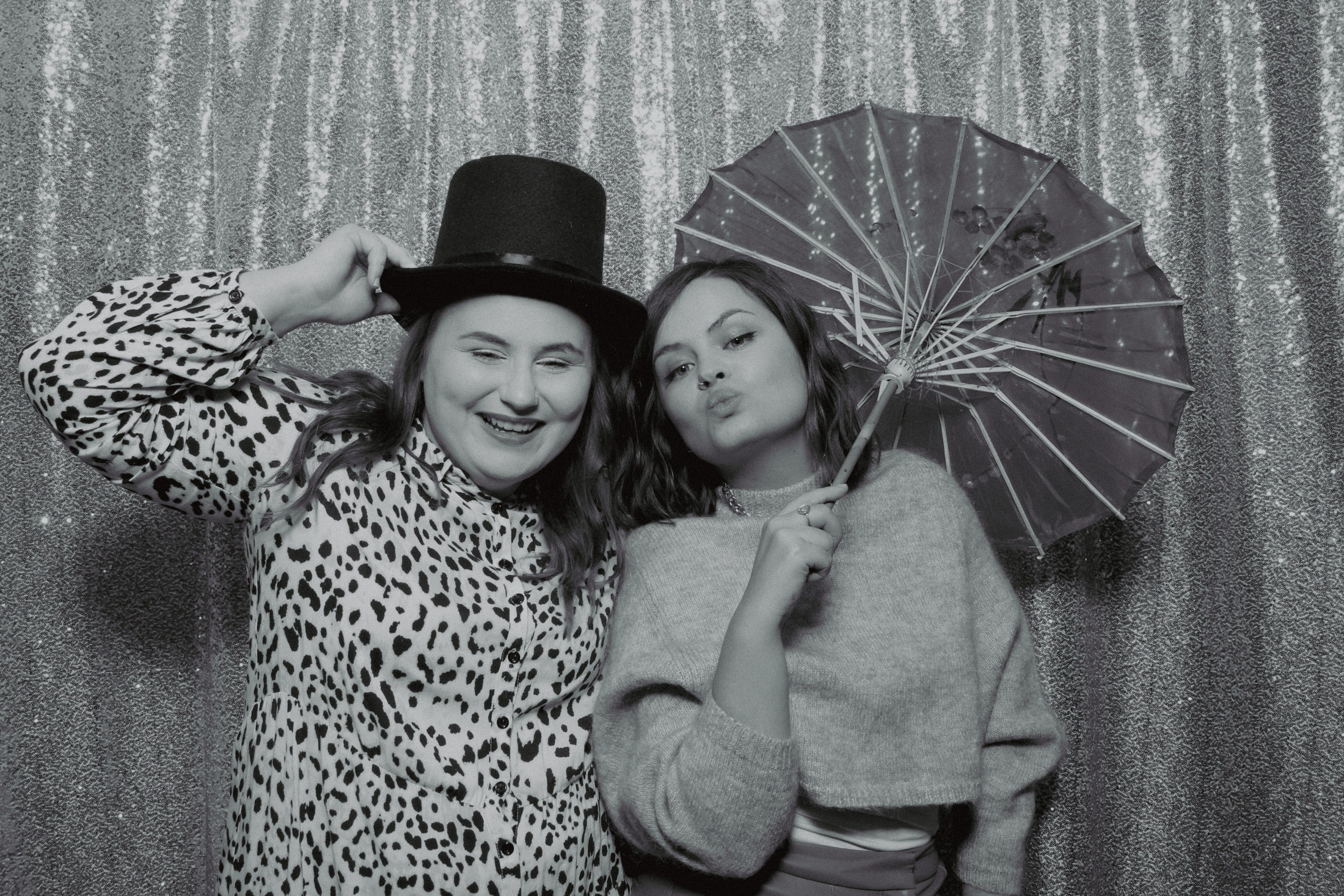 Nadine's 60th | View more photos from the event at gallery.picturematic.co/u/Picturematic/Nadines-60th
