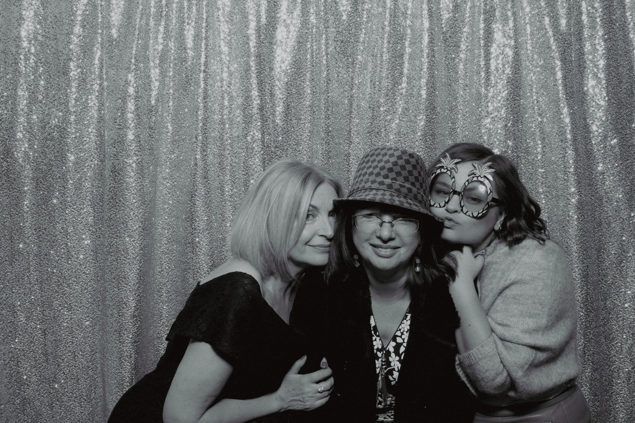 Nadine's 60th | View more photos from the event at gallery.picturematic.co/u/Picturematic/Nadines-60th