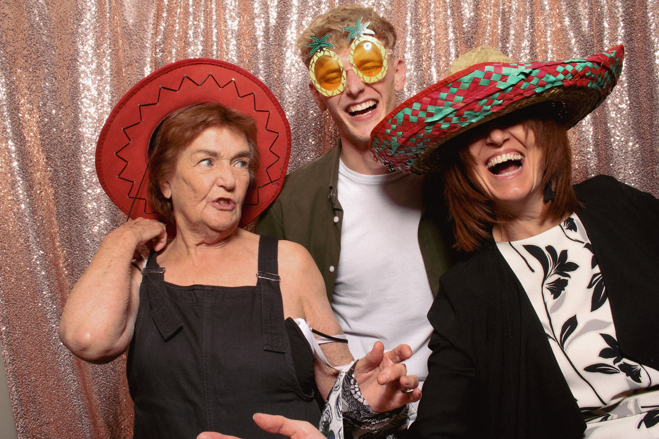 Nadine's 60th | View more photos from the event at gallery.picturematic.co/u/Picturematic/Nadines-60th