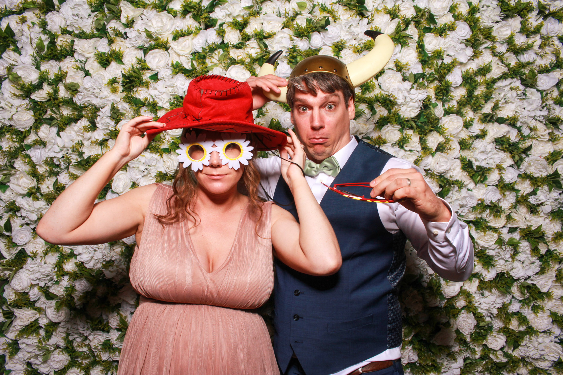 Ryan & Linds Wedding | View more photos from the event at gallery.picturematic.co/u/Picturematic/Ryan-Linds-Wedding