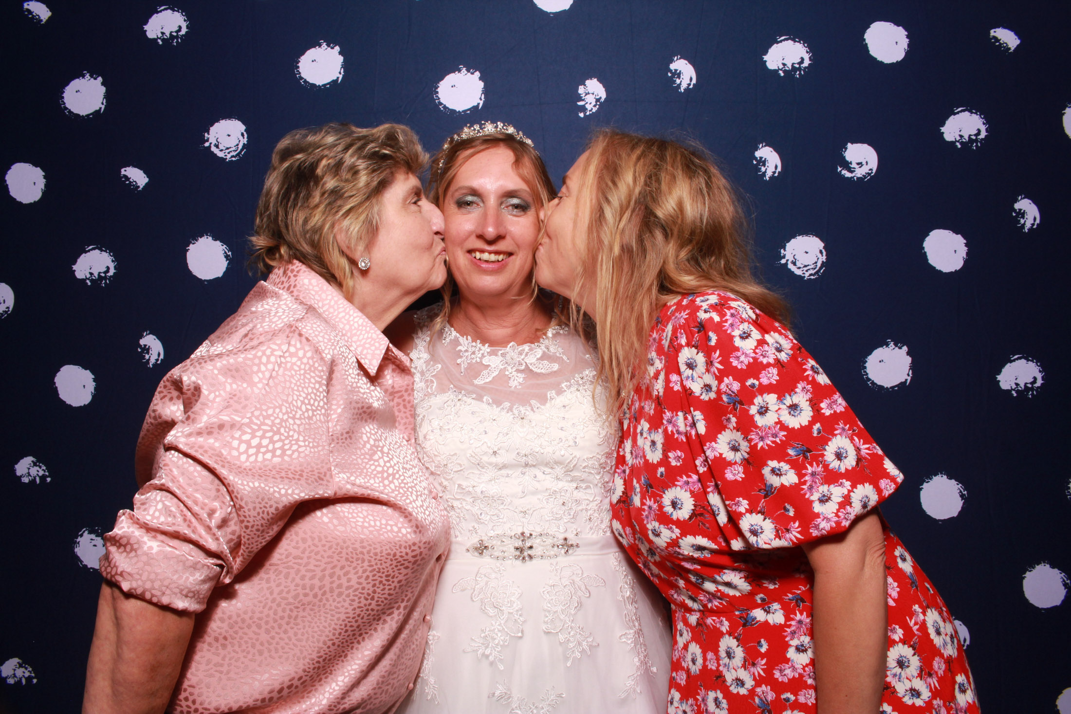 Tina & Simon's Wedding | View more photos from the event at gallery.picturematic.co/u/Picturematic/Tina-Simons-Wedding