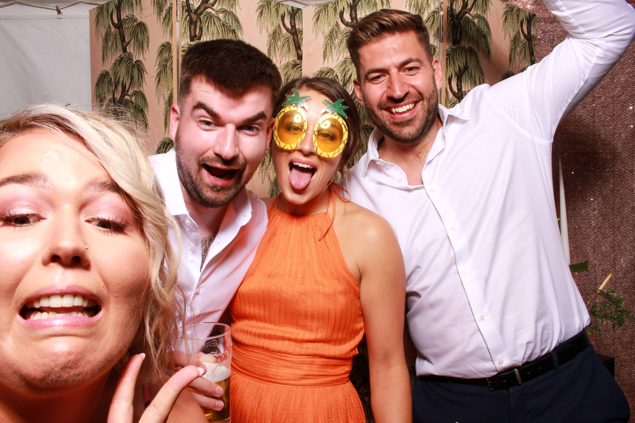 Tom & Becca's Wedding | View more photos from the event at gallery.picturematic.co/u/Picturematic/Tom-Beccas-Wedding