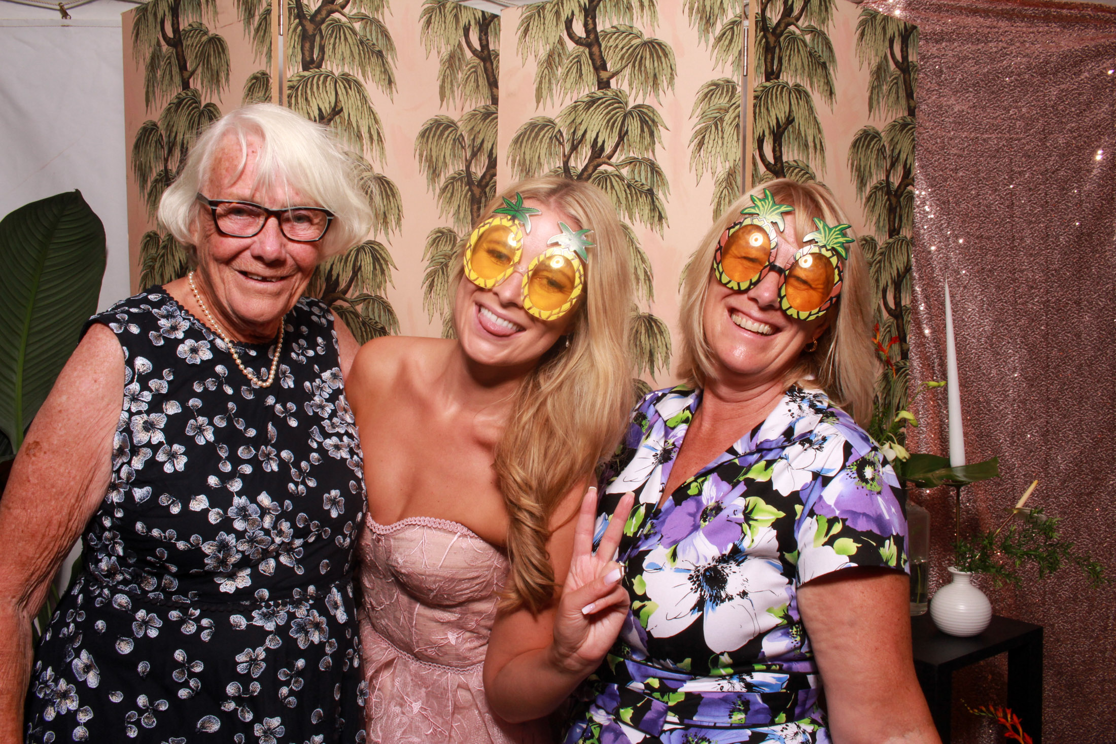 Tom & Becca's Wedding | View more photos from the event at gallery.picturematic.co/u/Picturematic/Tom-Beccas-Wedding