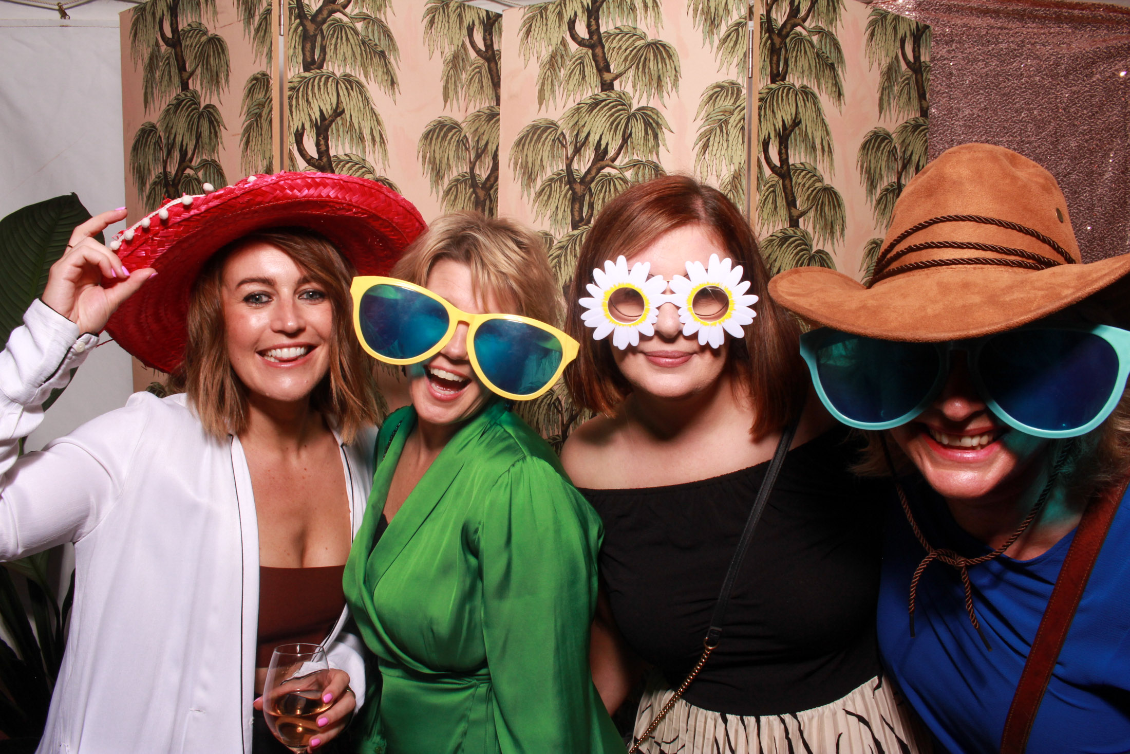 Tom & Becca's Wedding | View more photos from the event at gallery.picturematic.co/u/Picturematic/Tom-Beccas-Wedding