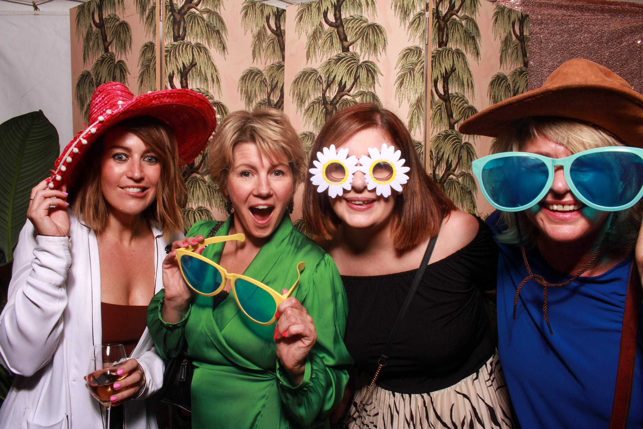 Tom & Becca's Wedding | View more photos from the event at gallery.picturematic.co/u/Picturematic/Tom-Beccas-Wedding