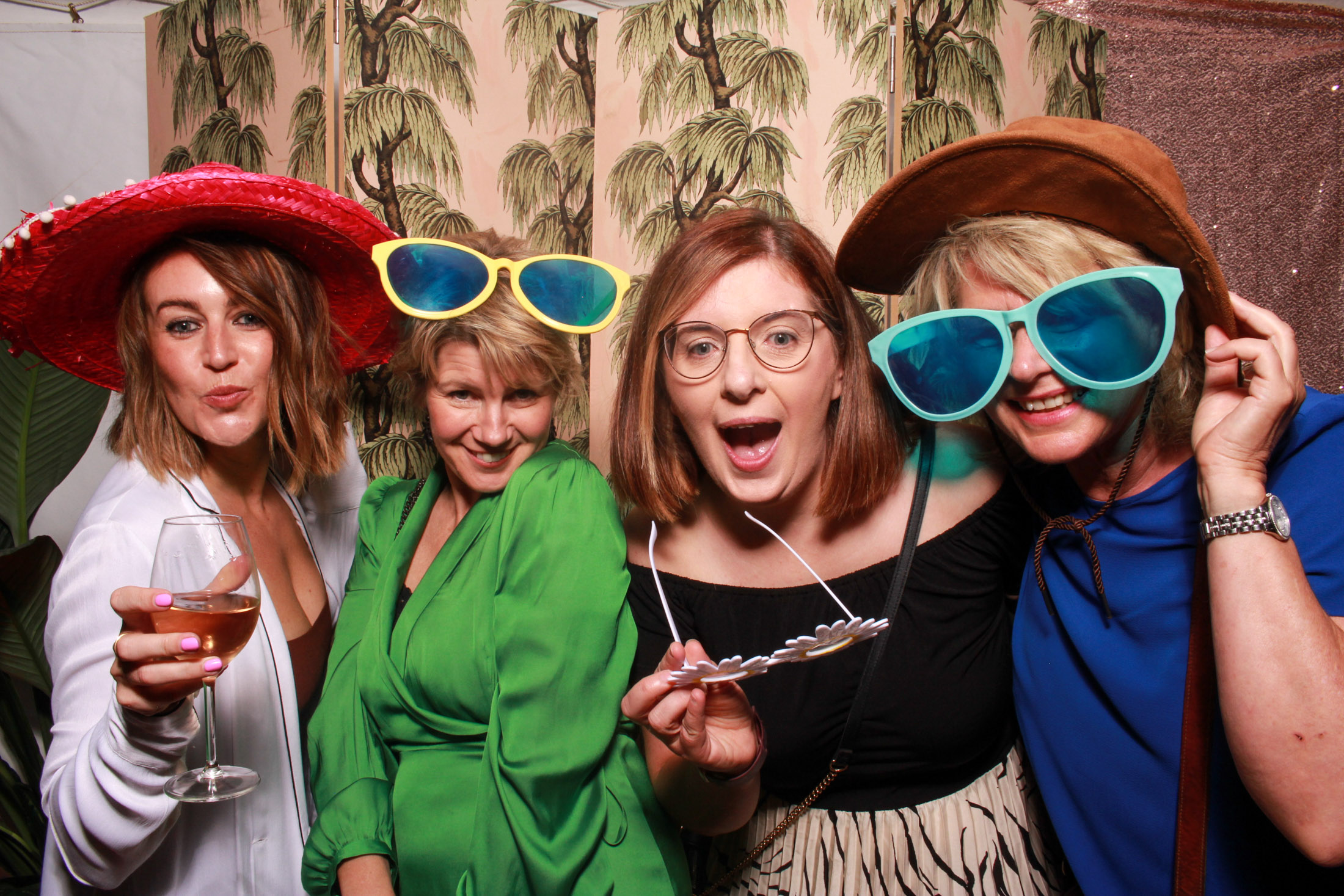 Tom & Becca's Wedding | View more photos from the event at gallery.picturematic.co/u/Picturematic/Tom-Beccas-Wedding