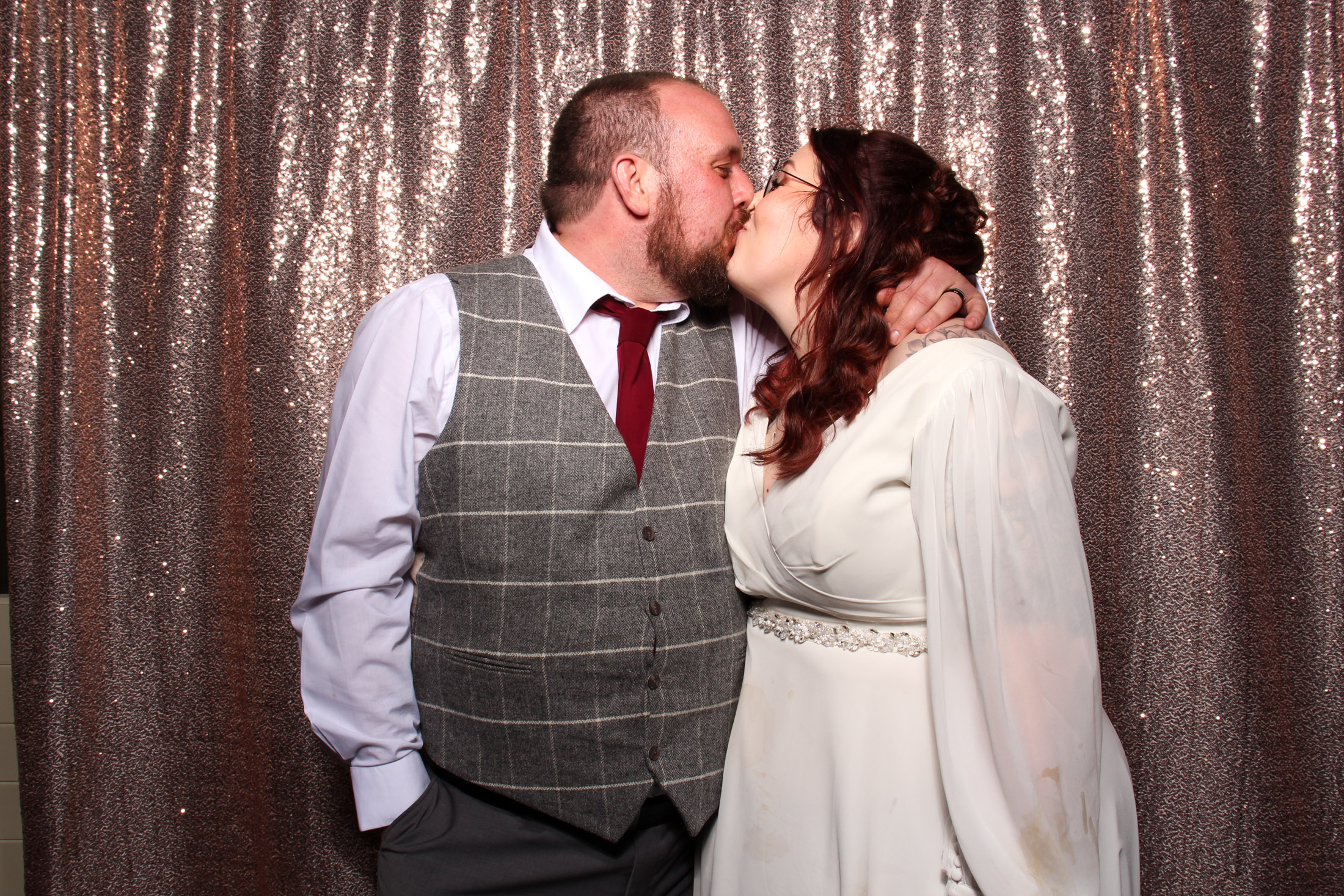 Anna & Thom's Wedding | View more photos from the event at gallery.picturematic.co/u/Picturematic/Anna-Thoms-Wedding