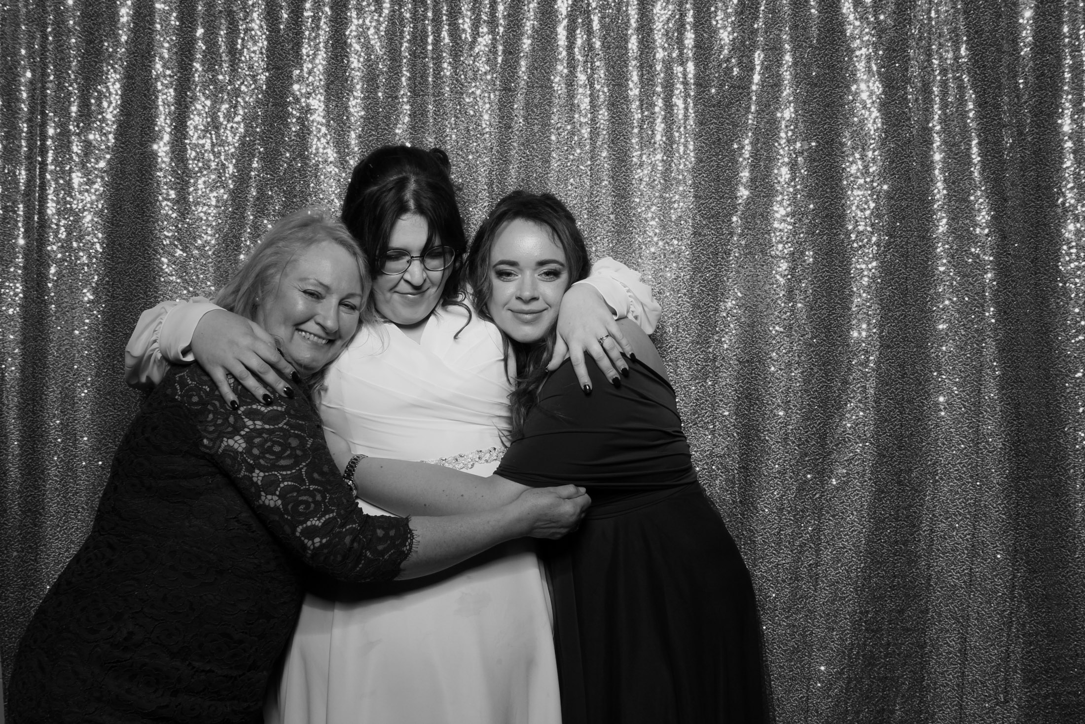Anna & Thom's Wedding | View more photos from the event at gallery.picturematic.co/u/Picturematic/Anna-Thoms-Wedding