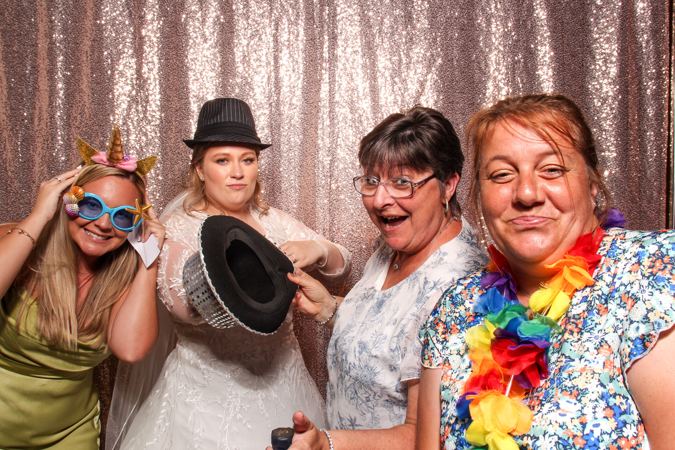 Ben & Lindsey's Wedding | View more photos from the event at gallery.picturematic.co/u/Picturematic/Ben-Lindseys-Wedding