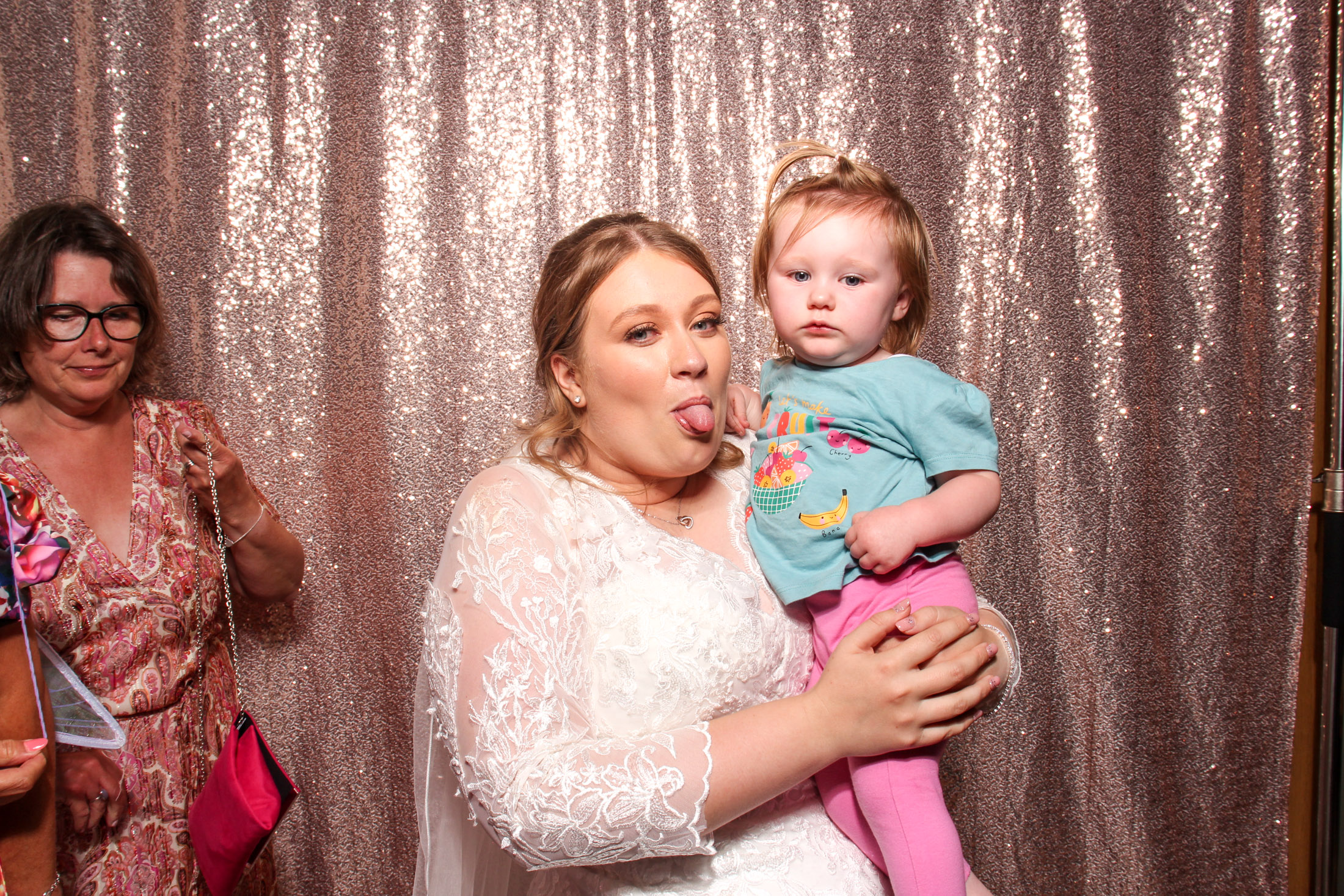 Ben & Lindsey's Wedding | View more photos from the event at gallery.picturematic.co/u/Picturematic/Ben-Lindseys-Wedding