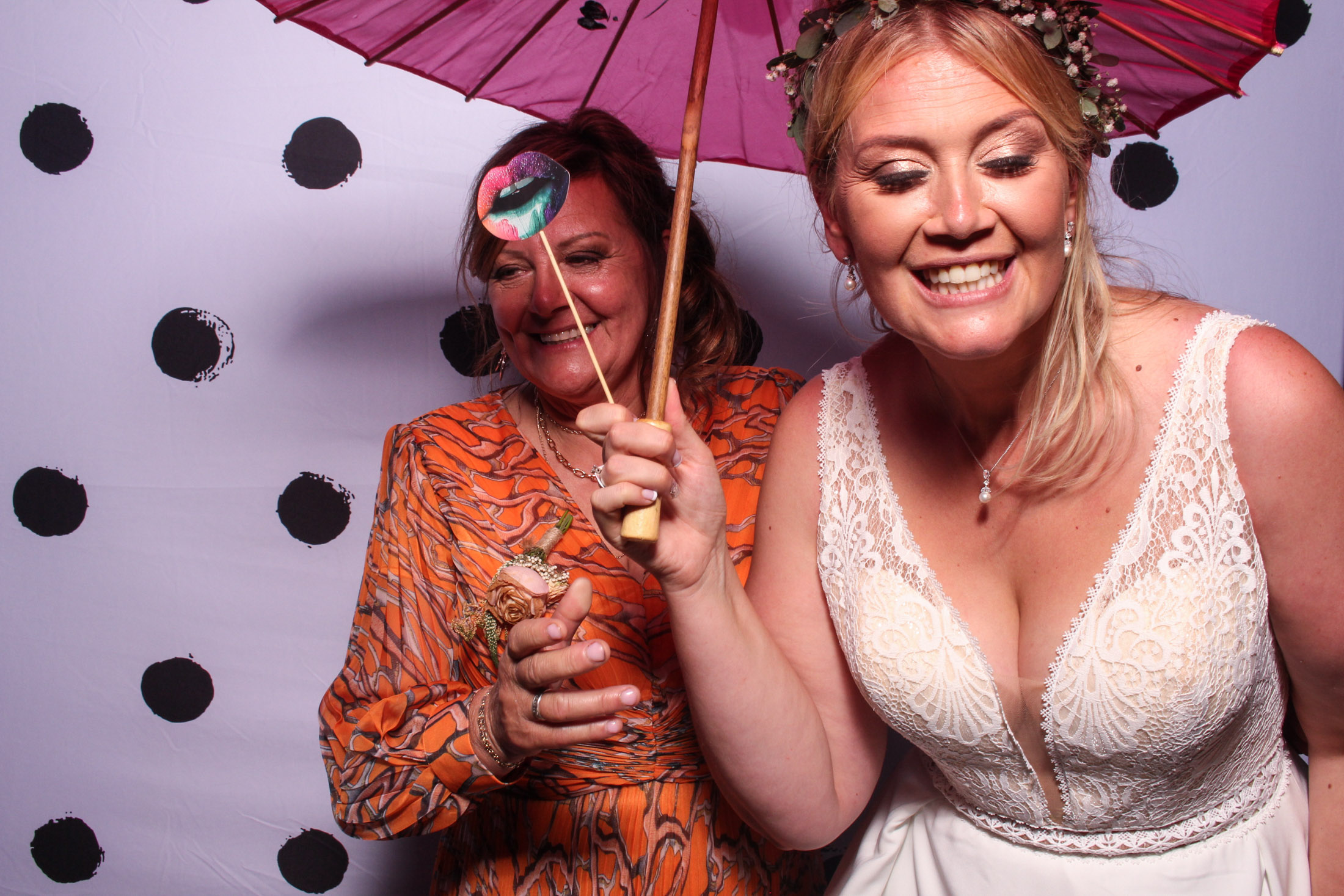 Ginny & Gareth's Wedding | View more photos from the event at gallery.picturematic.co/u/Picturematic/Ginny-Gareths-Wedding