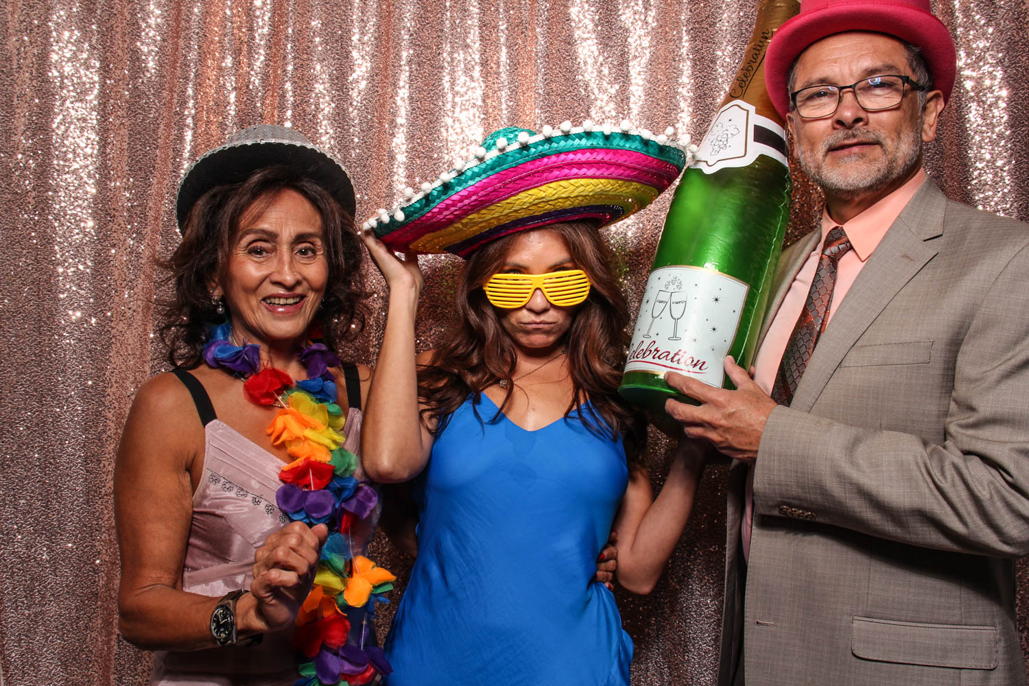 Hannah & Carlos' Wedding | View more photos from the event at gallery.picturematic.co/u/Picturematic/Hannah-Carlos-Wedding