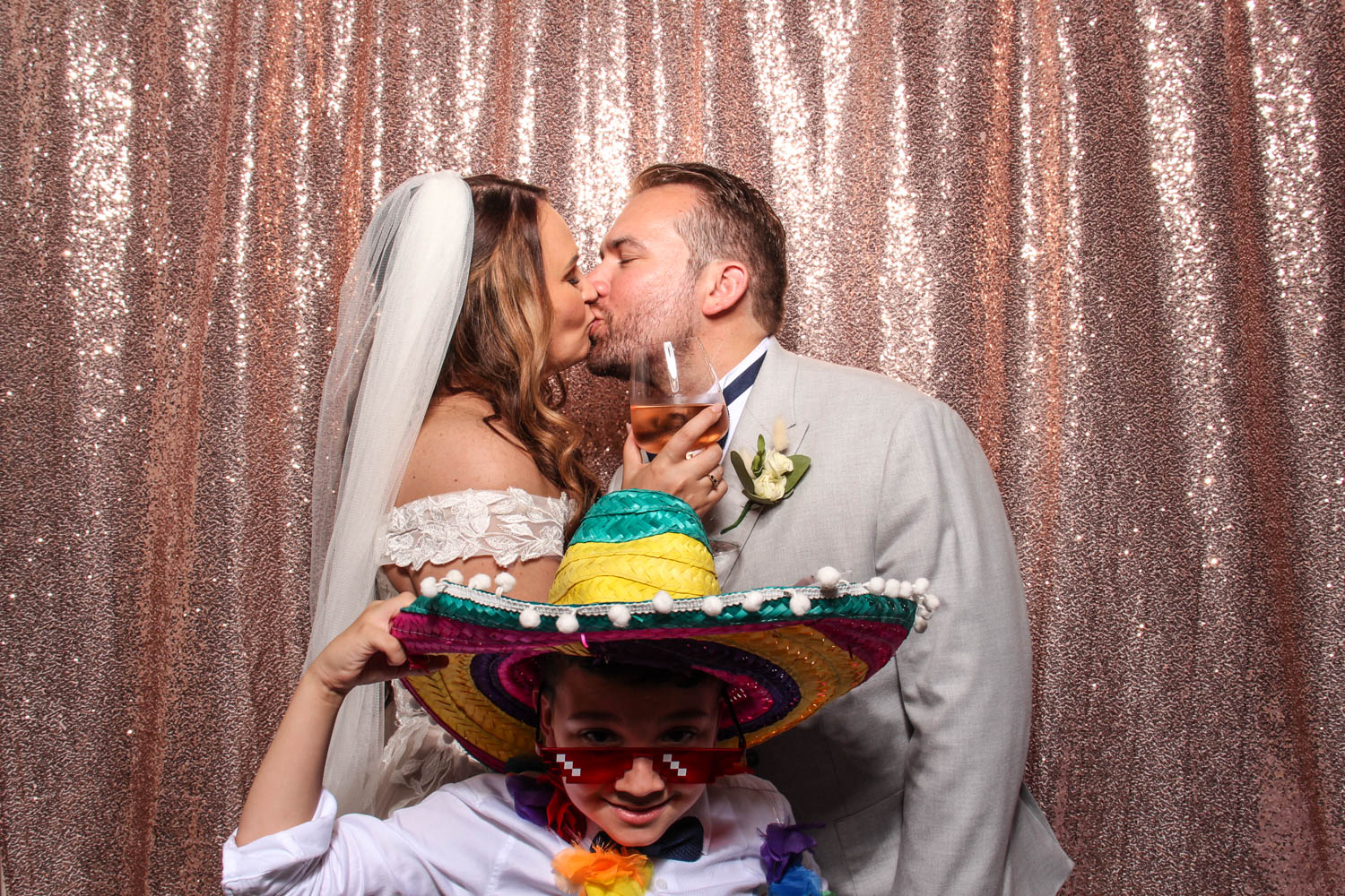 Hannah & Carlos' Wedding | View more photos from the event at gallery.picturematic.co/u/Picturematic/Hannah-Carlos-Wedding