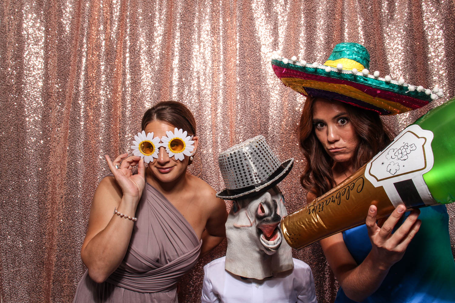 Hannah & Carlos' Wedding | View more photos from the event at gallery.picturematic.co/u/Picturematic/Hannah-Carlos-Wedding