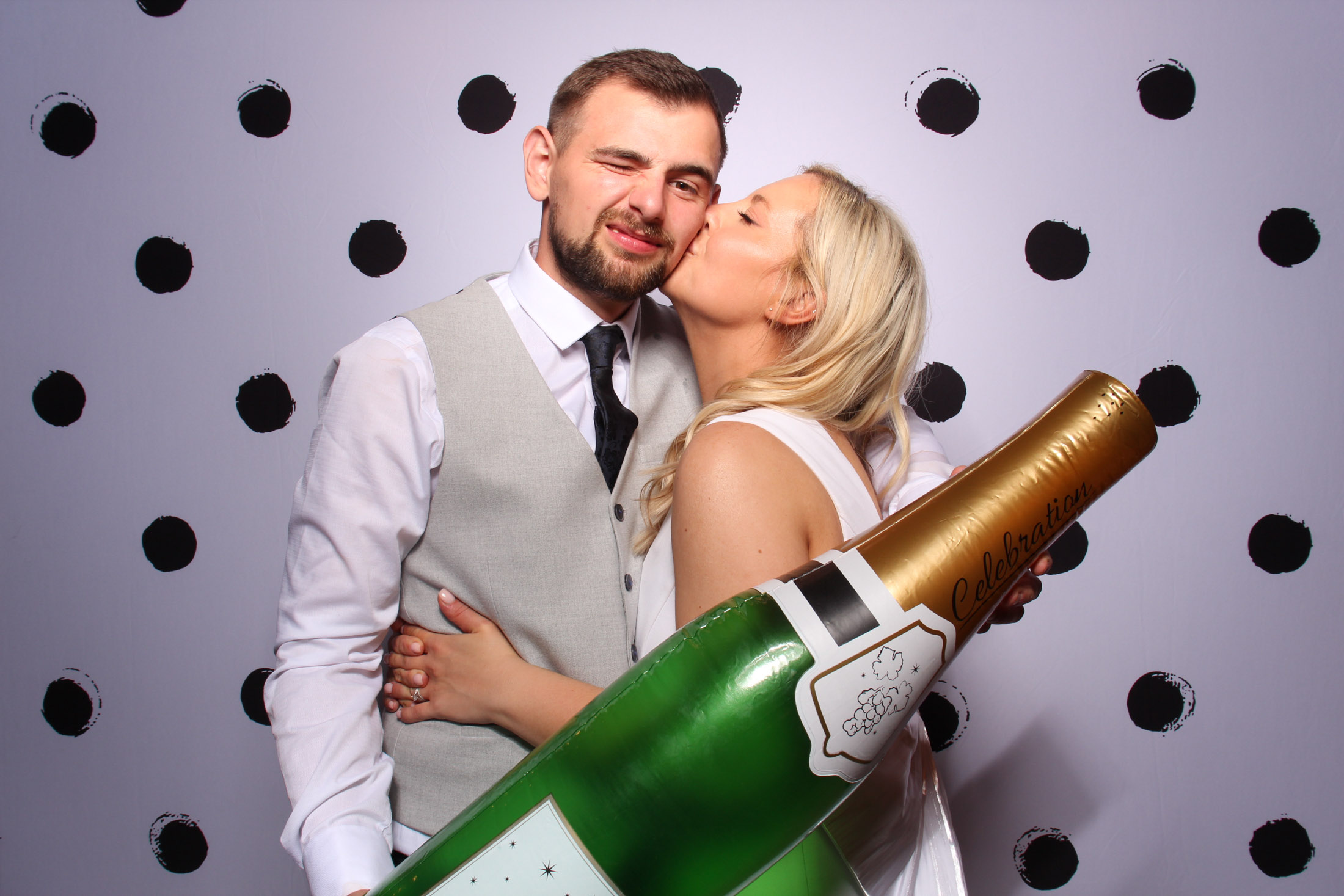 Isabelle & Harry's Wedding | View more photos from the event at gallery.picturematic.co/u/Picturematic/Isabelle-Harrys-Wedding