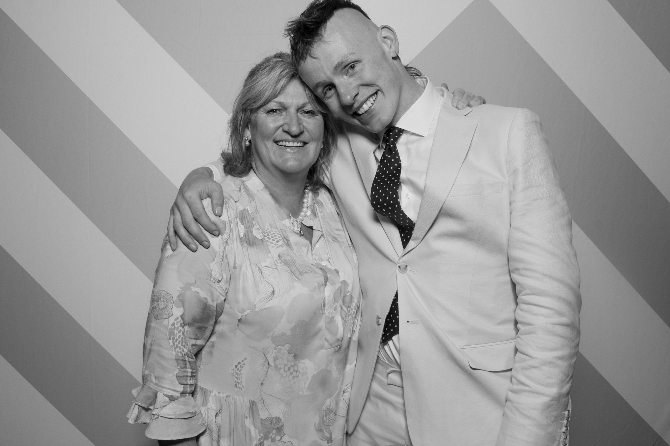 Natty & Louis' Wedding | View more photos from the event at gallery.picturematic.co/u/Picturematic/Natty-Louis-Wedding