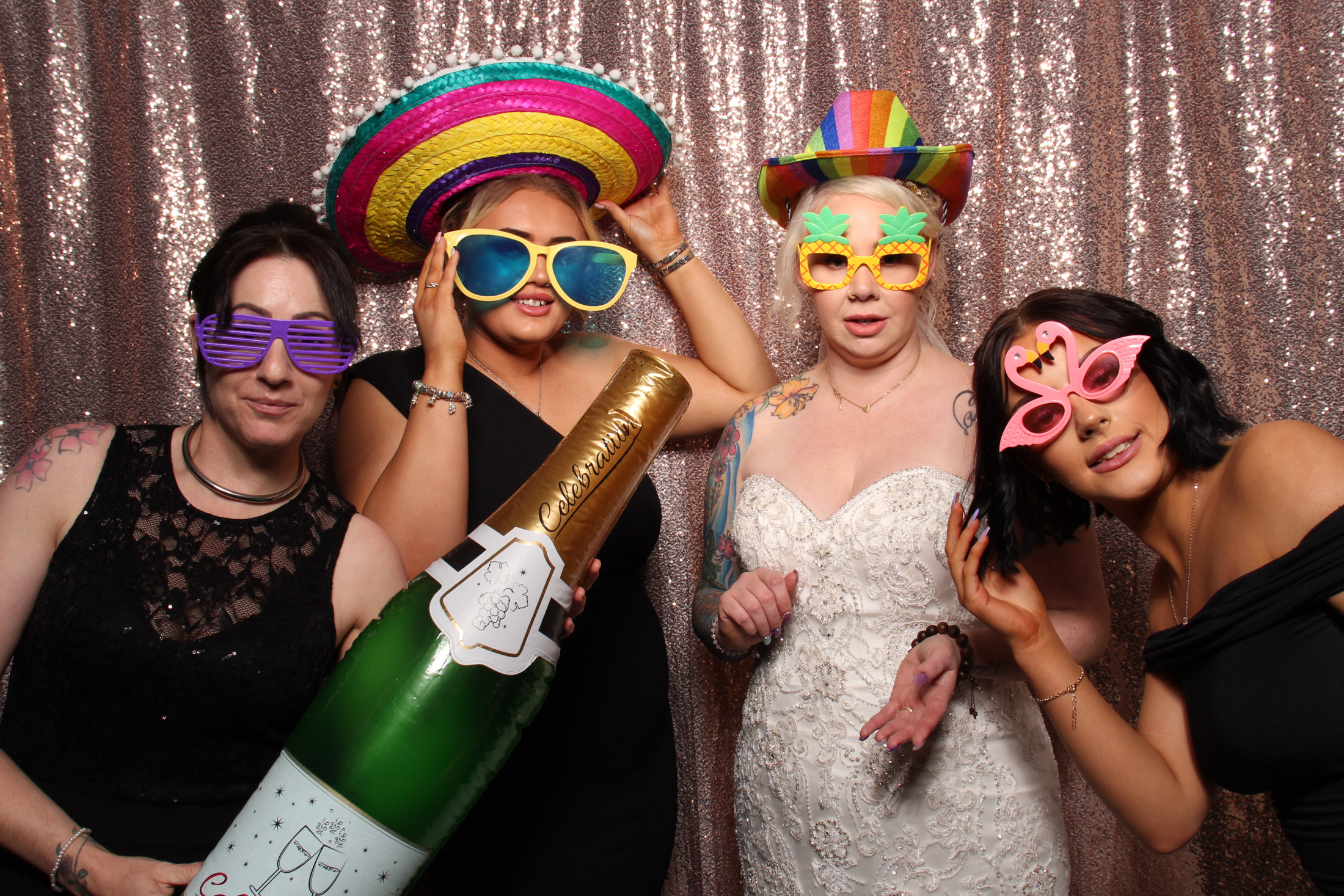 Rebecca & Ryan's Wedding | View more photos from the event at gallery.picturematic.co/u/Picturematic/Rebecca-Ryans-Wedding