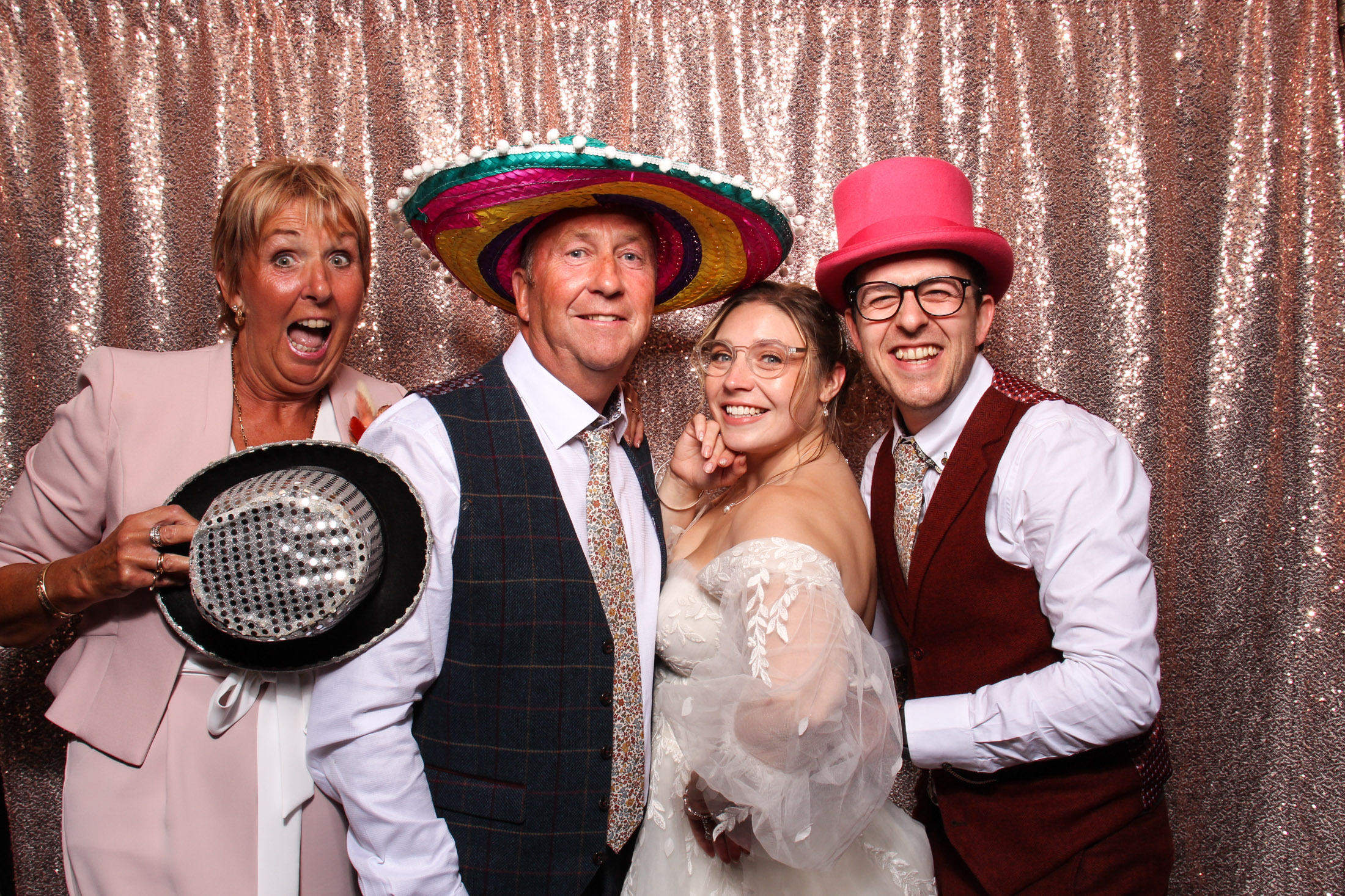 Rosie & Rich's Wedding | View more photos from the event at gallery.picturematic.co/u/Picturematic/Rosie-Richs-Wedding