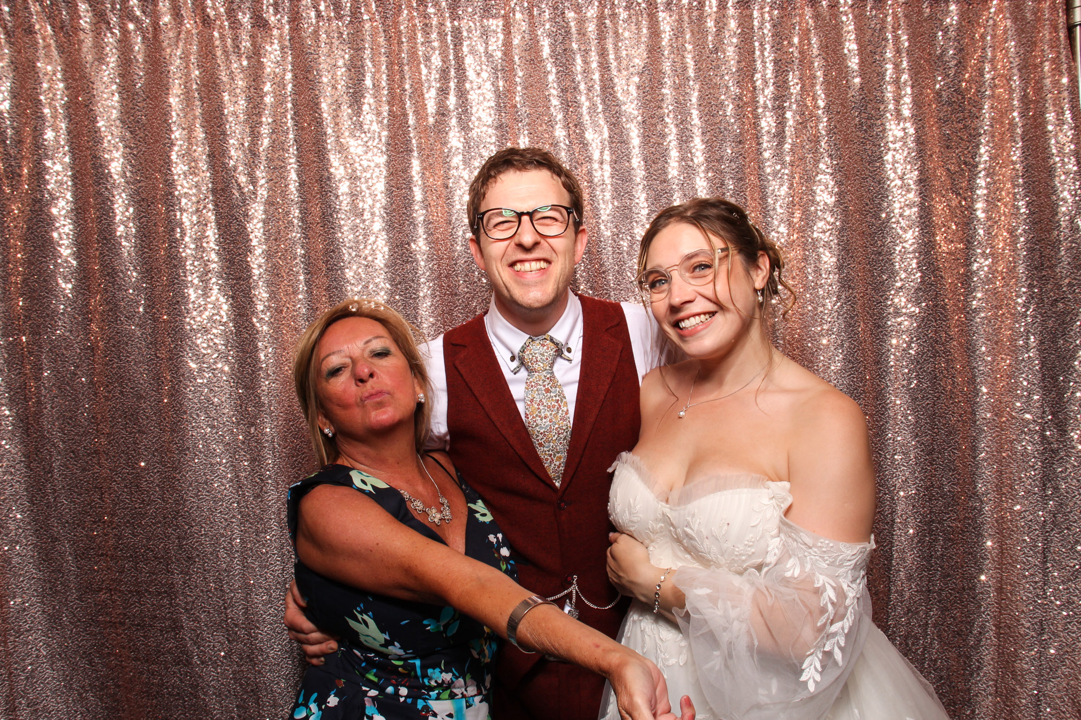 Rosie & Rich's Wedding | View more photos from the event at gallery.picturematic.co/u/Picturematic/Rosie-Richs-Wedding