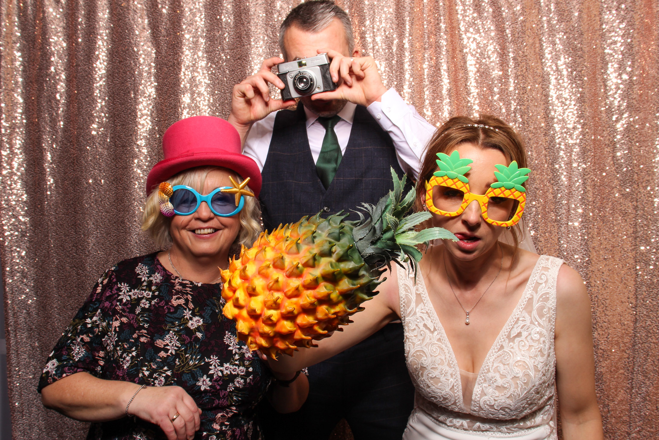 Leanne & Mark's Wedding | View more photos from the event at gallery.picturematic.co/u/Picturematic/Leanne-Marks-Wedding