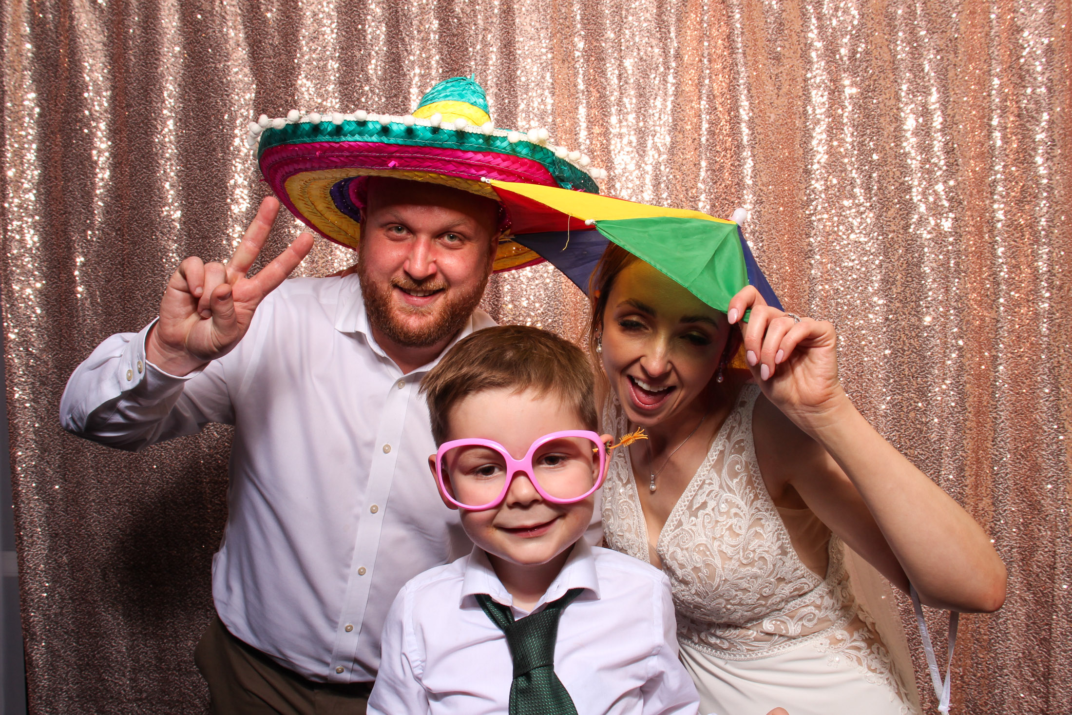 Leanne & Mark's Wedding | View more photos from the event at gallery.picturematic.co/u/Picturematic/Leanne-Marks-Wedding