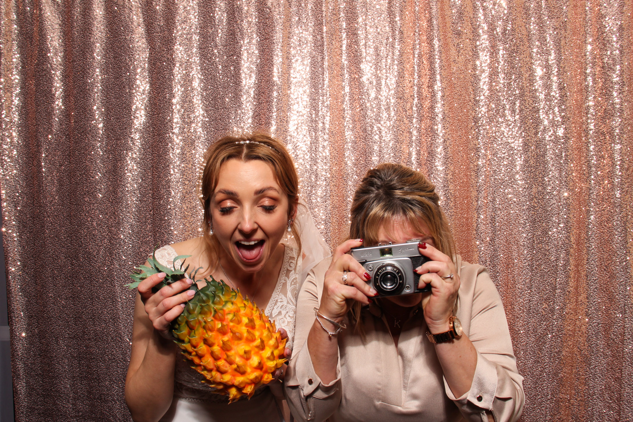 Leanne & Mark's Wedding | View more photos from the event at gallery.picturematic.co/u/Picturematic/Leanne-Marks-Wedding