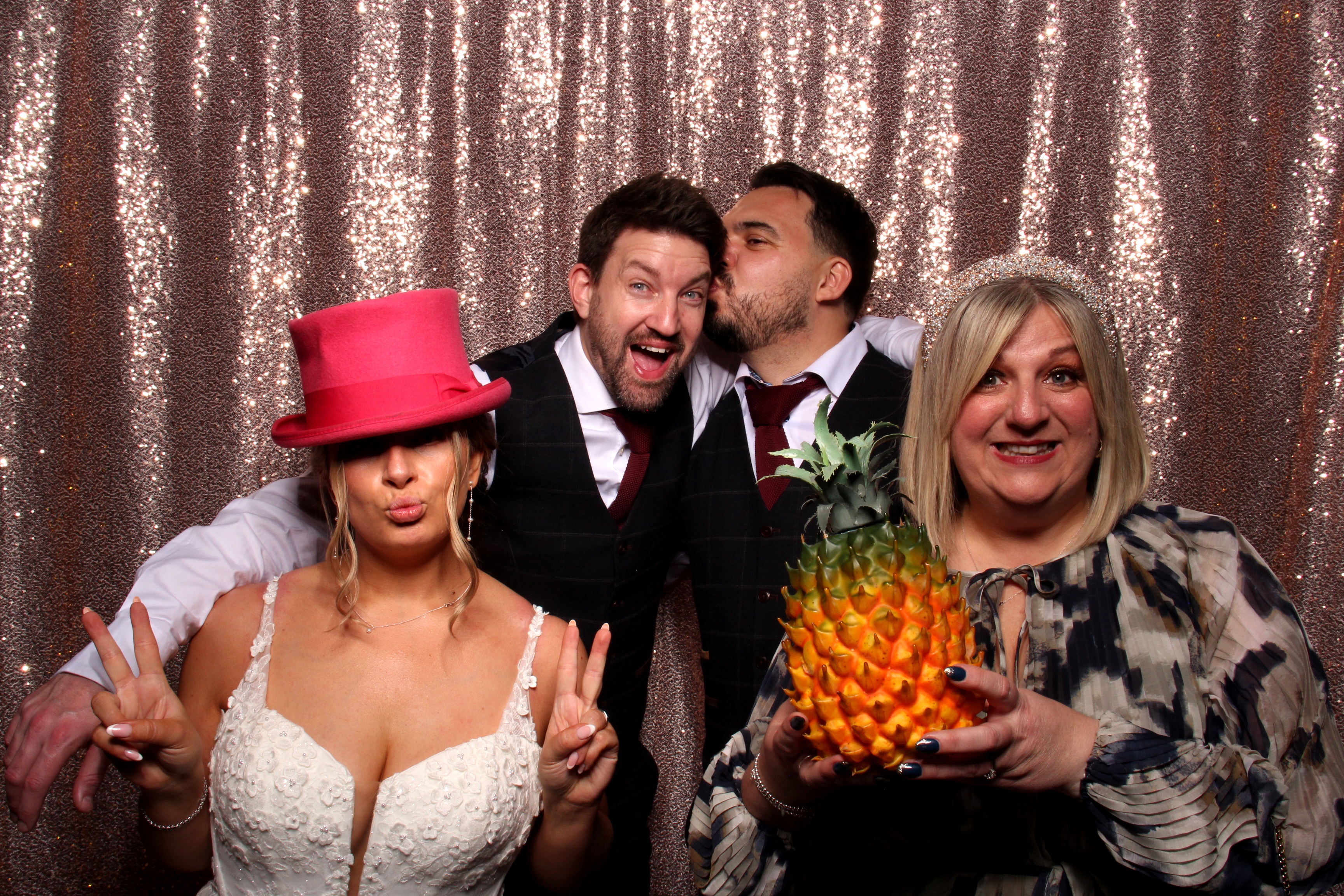 Mr & Mrs Robinson's Wedding | View more photos from the event at gallery.picturematic.co/u/Picturematic/Mr-Mrs-Robinsons-Wedding