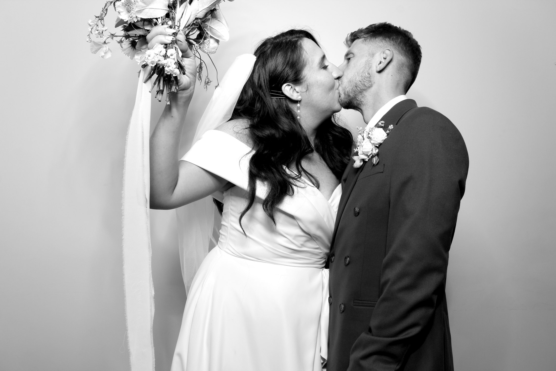Olivia & Lee's Wedding | View more photos from the event at gallery.picturematic.co/u/Picturematic/Olivia-Lees-Wedding
