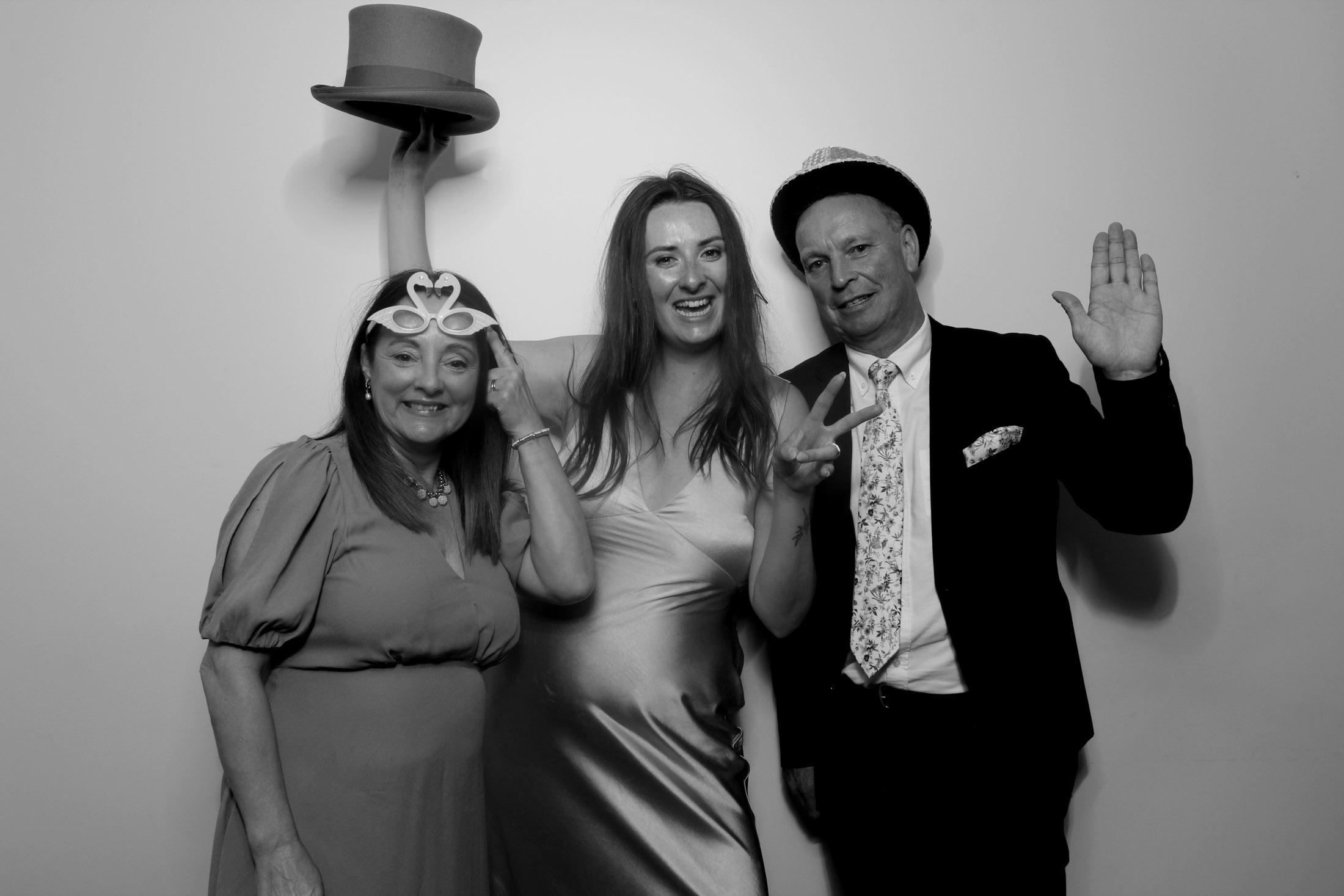 Olivia & Lee's Wedding | View more photos from the event at gallery.picturematic.co/u/Picturematic/Olivia-Lees-Wedding