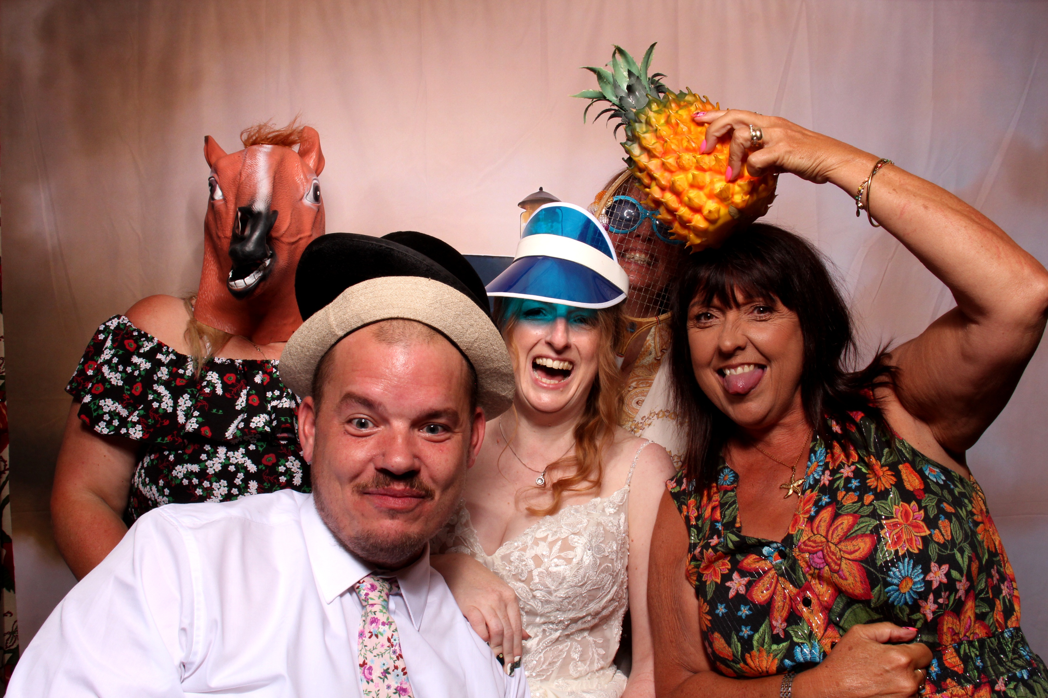 Laura & Ben's Wedding | View more photos from the event at gallery.picturematic.co/u/Picturematic/Laura-Bens-Wedding