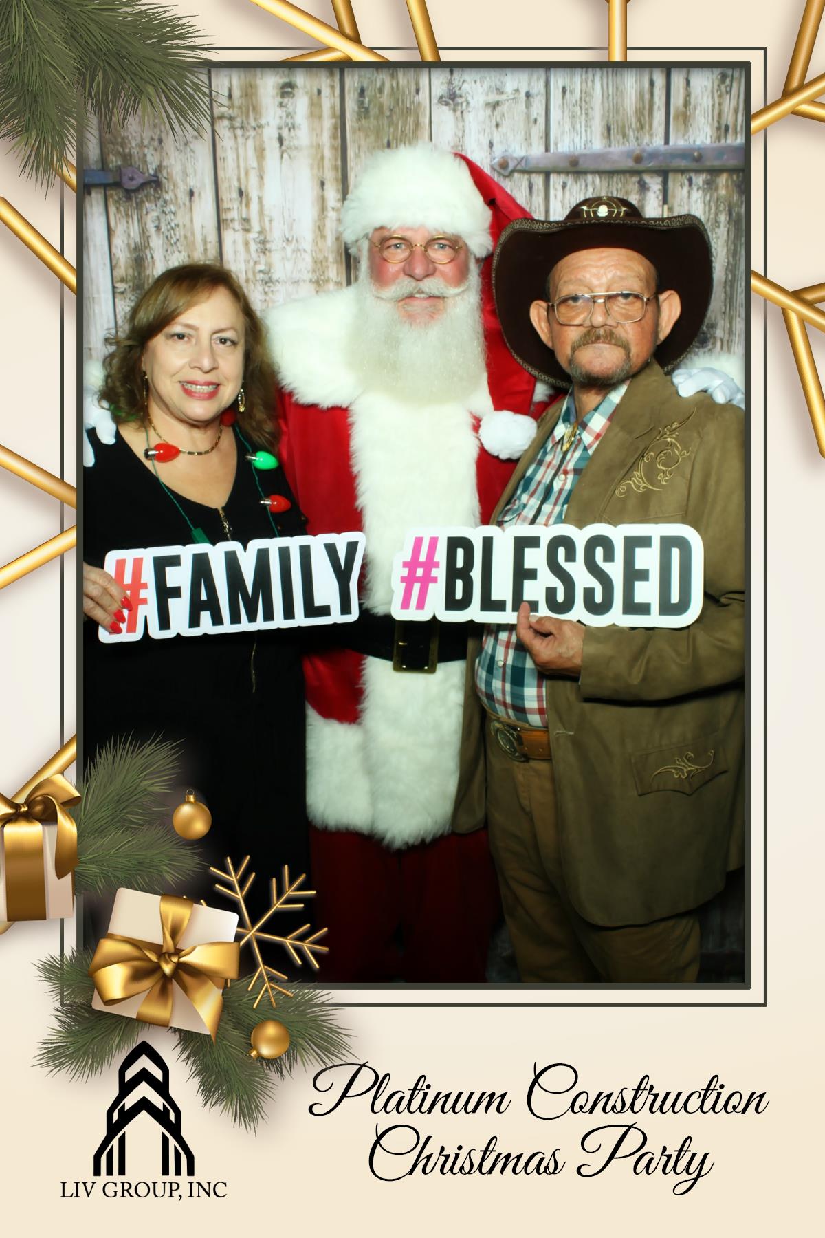 PLATINUM CONSTRUCTION CHRISTMAS PARTY | View more photos from the event at gallery.rckapturedmemories.com/u/RCKapturedMemories/PLATINUM-CONSTRUCTION-CHRISTMAS-PARTY