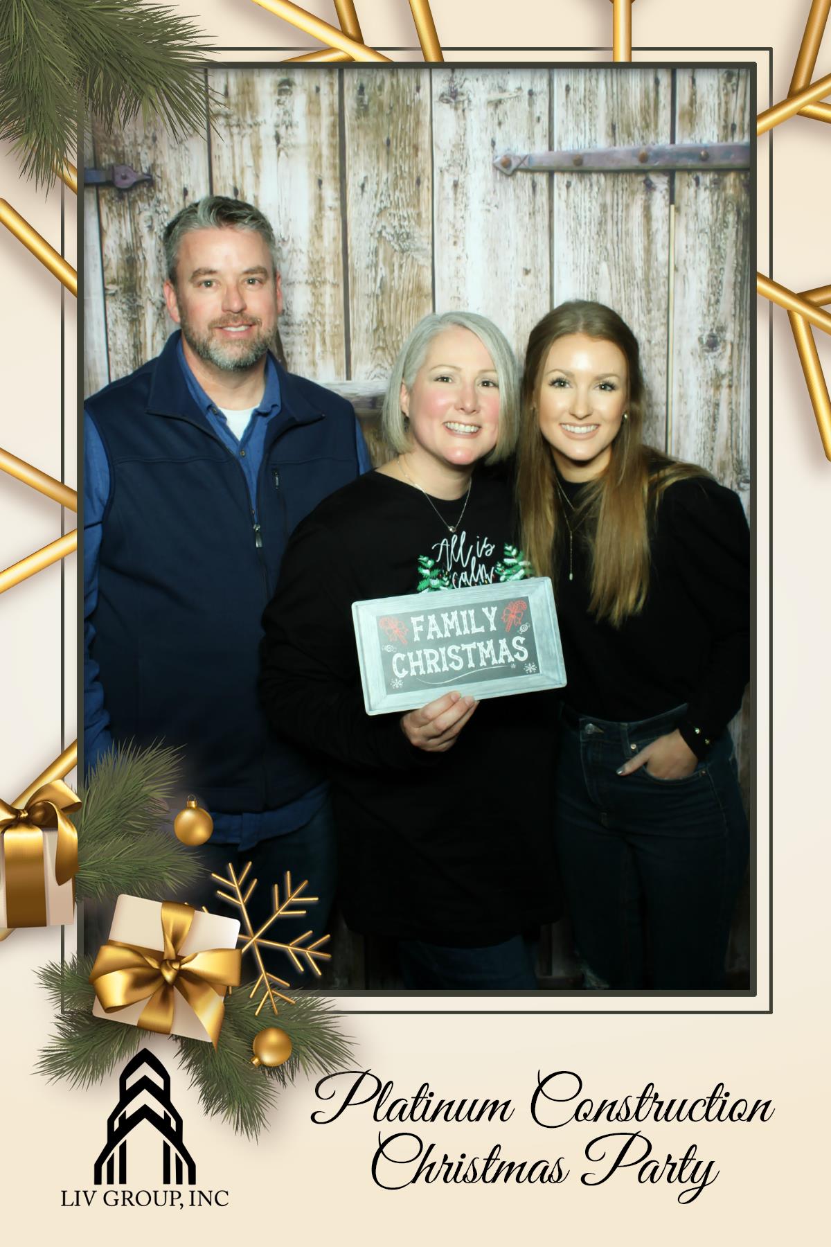 PLATINUM CONSTRUCTION CHRISTMAS PARTY | View more photos from the event at gallery.rckapturedmemories.com/u/RCKapturedMemories/PLATINUM-CONSTRUCTION-CHRISTMAS-PARTY
