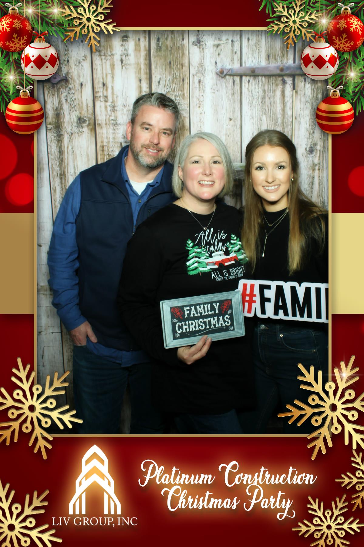 PLATINUM CONSTRUCTION CHRISTMAS PARTY | View more photos from the event at gallery.rckapturedmemories.com/u/RCKapturedMemories/PLATINUM-CONSTRUCTION-CHRISTMAS-PARTY